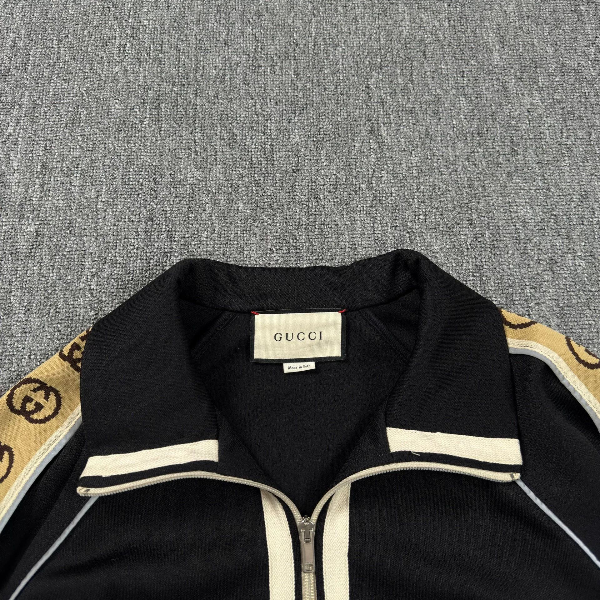 Gucci Gucci GG Side Stripe Track Jacket Size M Size US M / EU 48-50 / 2 - 3 Thumbnail