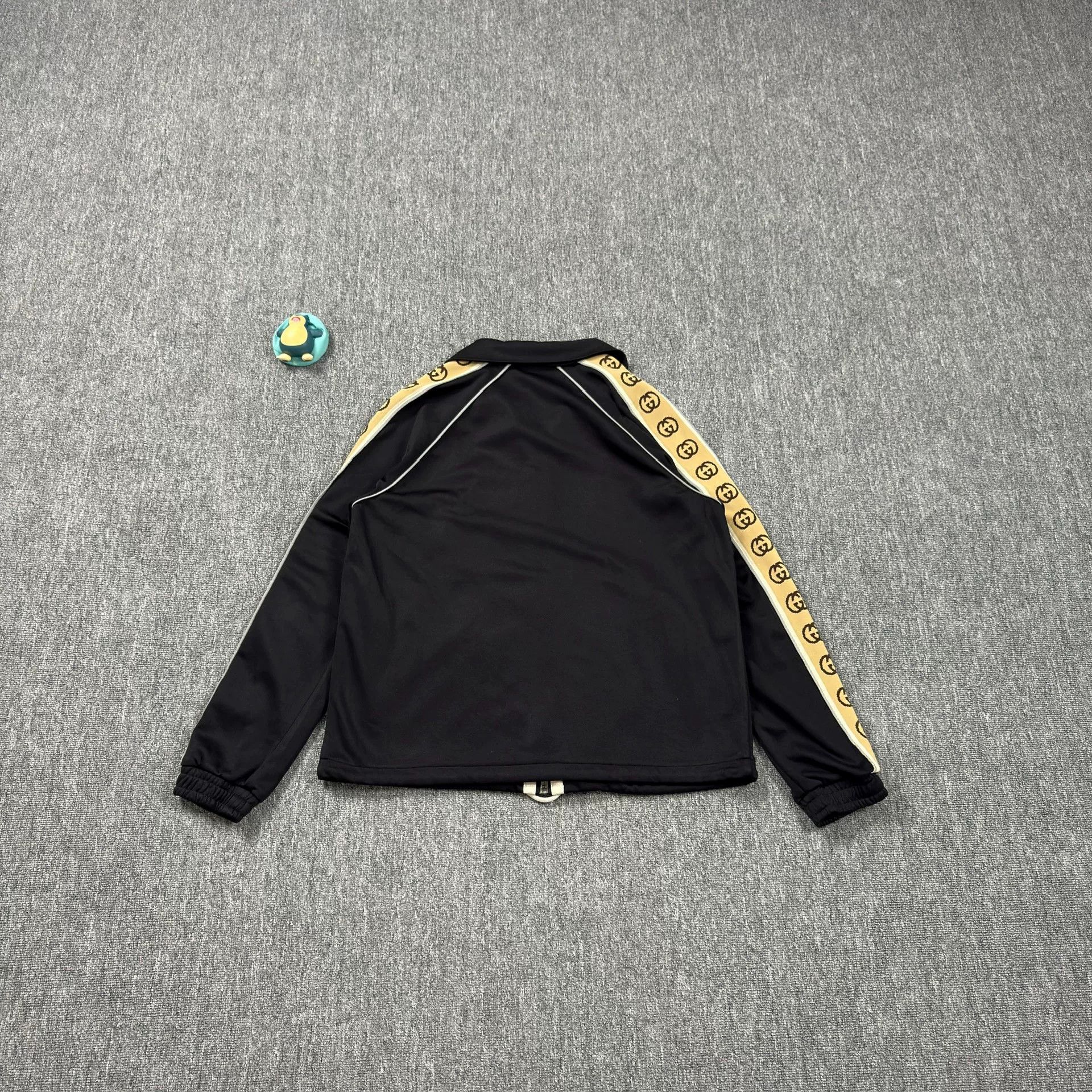 Gucci Gucci GG Side Stripe Track Jacket Size M Size US M / EU 48-50 / 2 - 8 Thumbnail