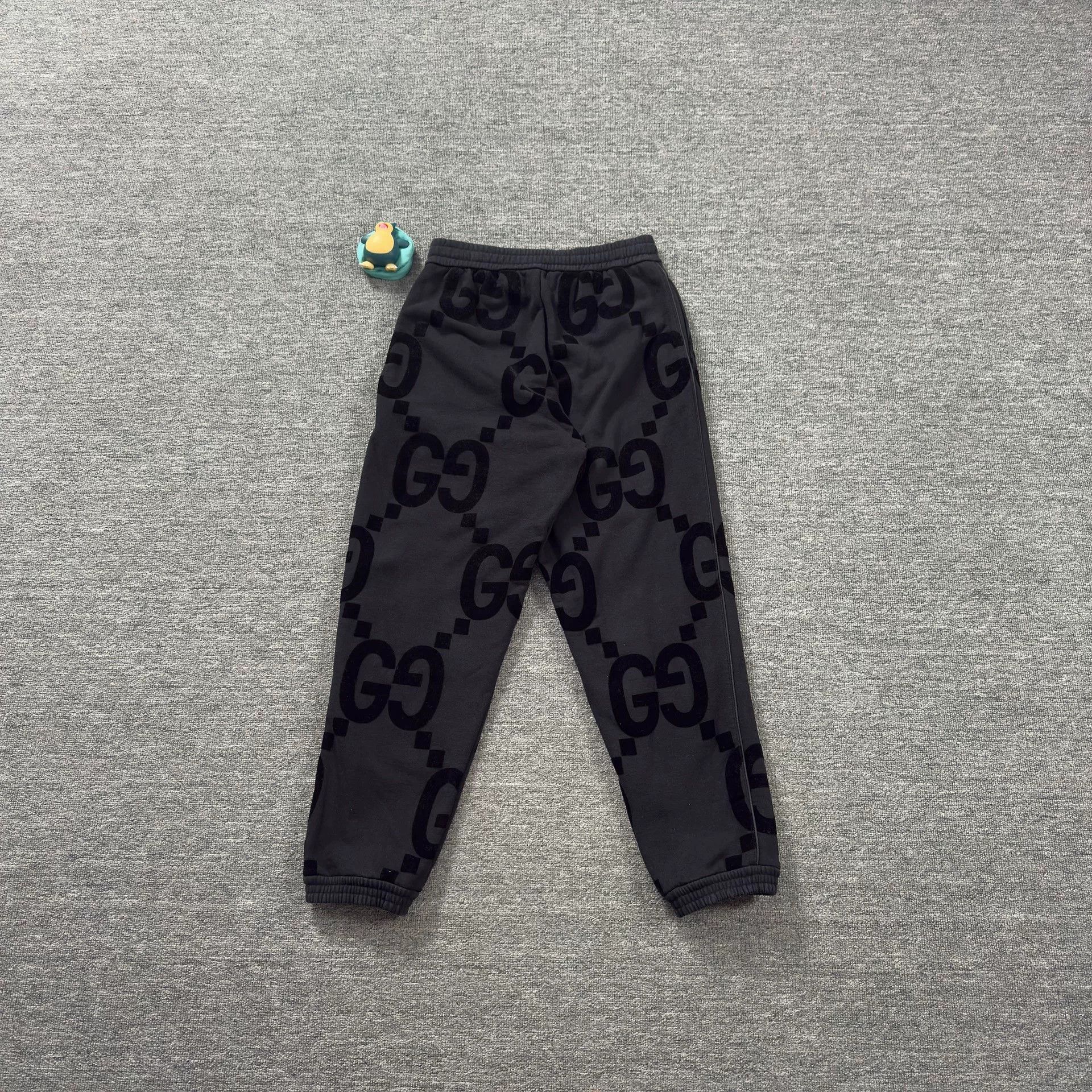 Gucci Gucci GG Monogram Velvet Monogram Sweatpants Size 28 Size US 28 / EU 44 - 8 Thumbnail