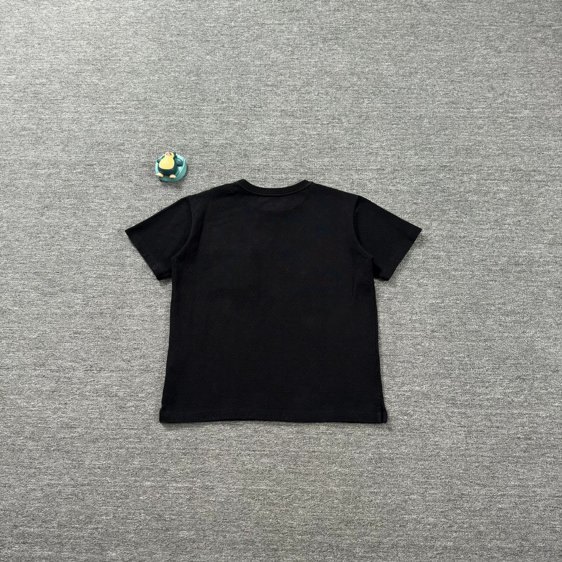 Louis Vuitton Louis Vuitton Monogram Pocket T-Shirt Size M Size US M / EU 48-50 / 2 - 8 Thumbnail