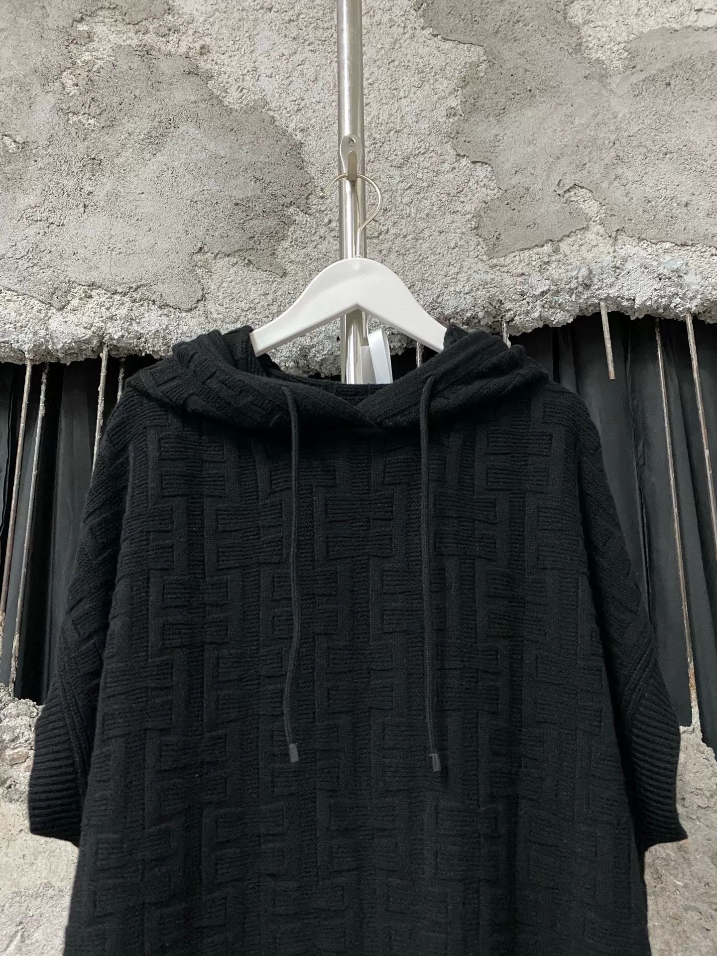 Hermes Hermès Textured Wool Sleeveless Hoodie Size 40 Size M / US 6-8 / IT 42-44 - 4 Thumbnail