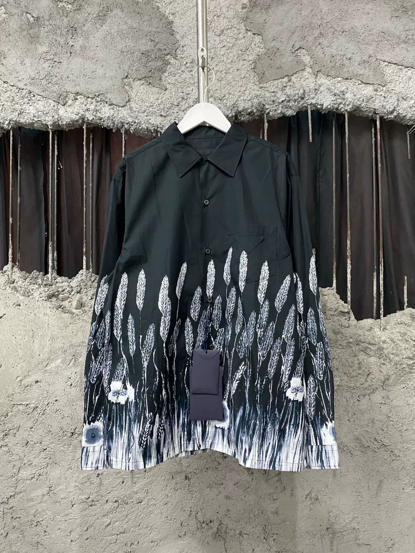 Prada Prada Wheat Print Long Sleeve Button Up Shirt Size M Size US M / EU 48-50 / 2 - 2 Thumbnail