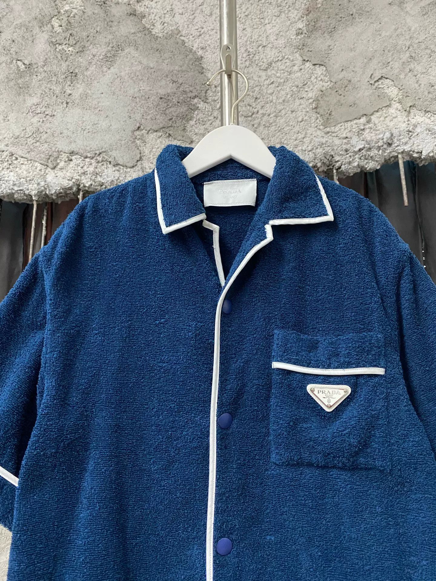 Prada Prada Logo Terry Cloth Shirt Size XS Size US XS / EU 42 / 0 - 4 Thumbnail
