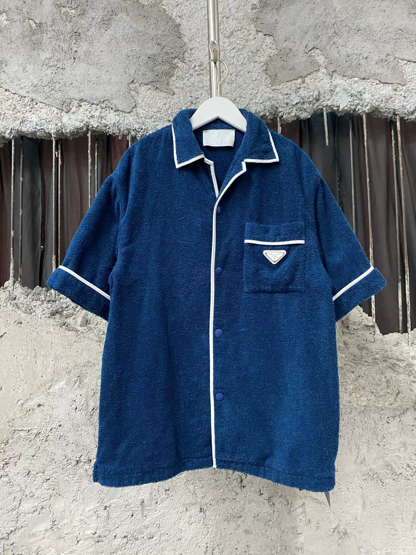 Prada Prada Logo Terry Cloth Shirt Size XS Size US XS / EU 42 / 0 - 2 Thumbnail