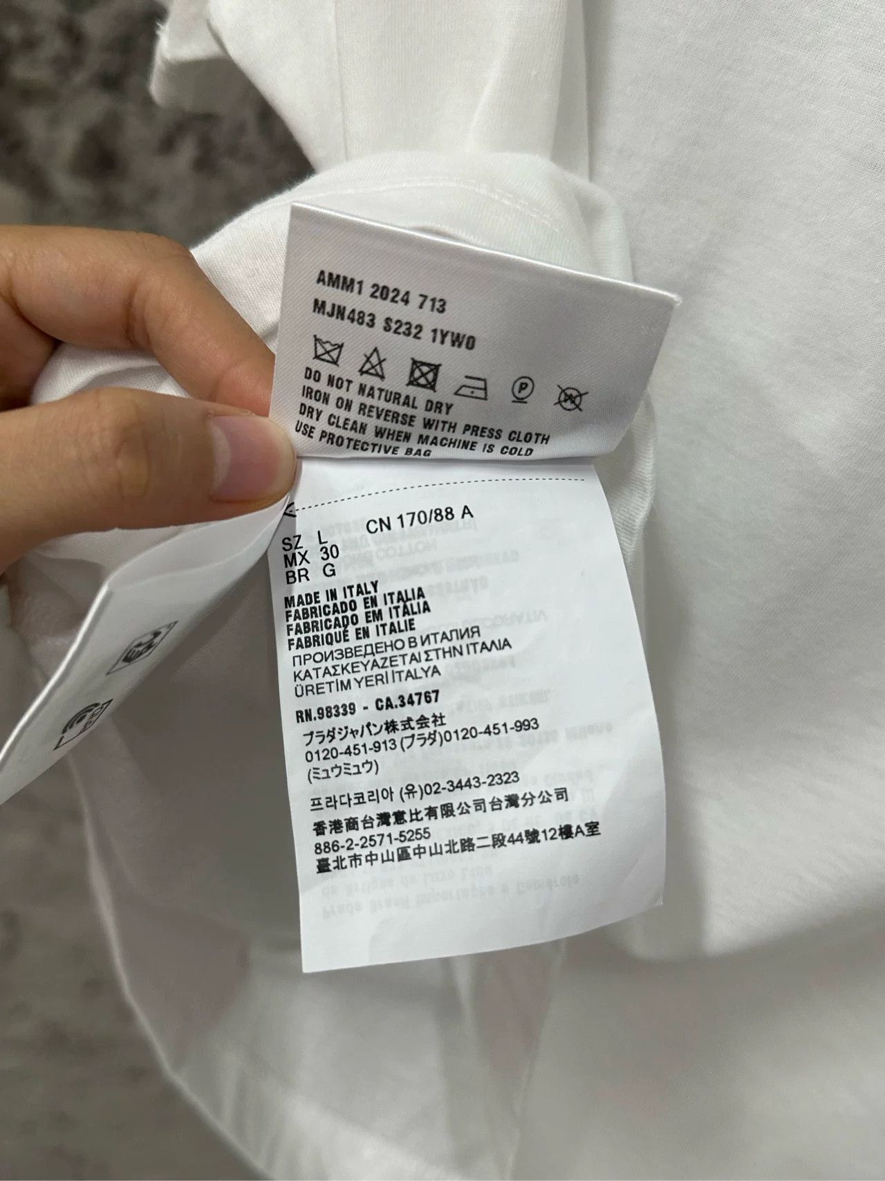 Miu Miu Miu Miu Logo Patch T-Shirt Size L Size L / US 10 / IT 46 - 9 Thumbnail