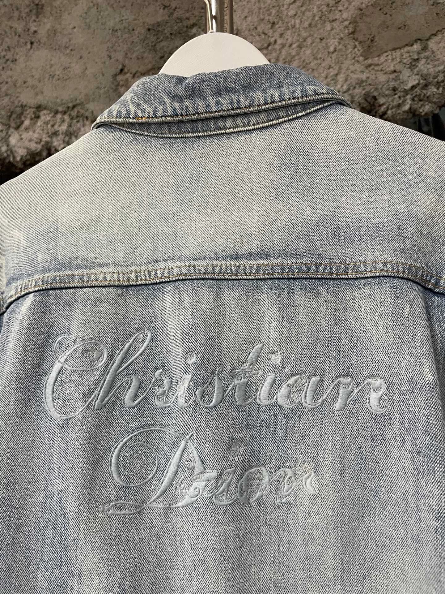 Dior Dior x Kenny Scharf Embroidered Denim Jacket Size L Size US L / EU 52-54 / 3 - 4 Thumbnail