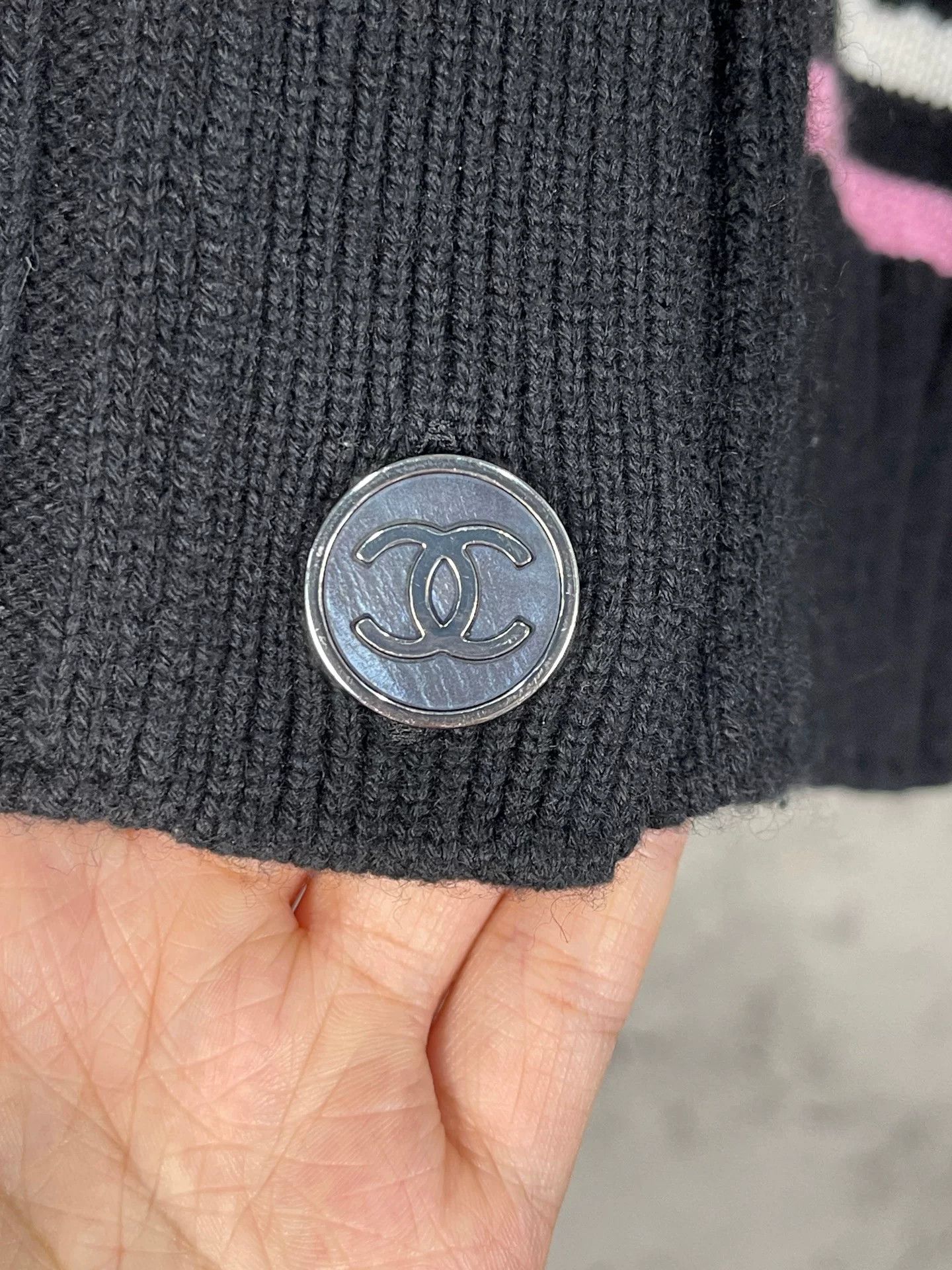 Chanel Chanel CC Logo Button Stripe Wool Cardigan Size 38 Size S / US 4 / IT 40 - 6 Thumbnail