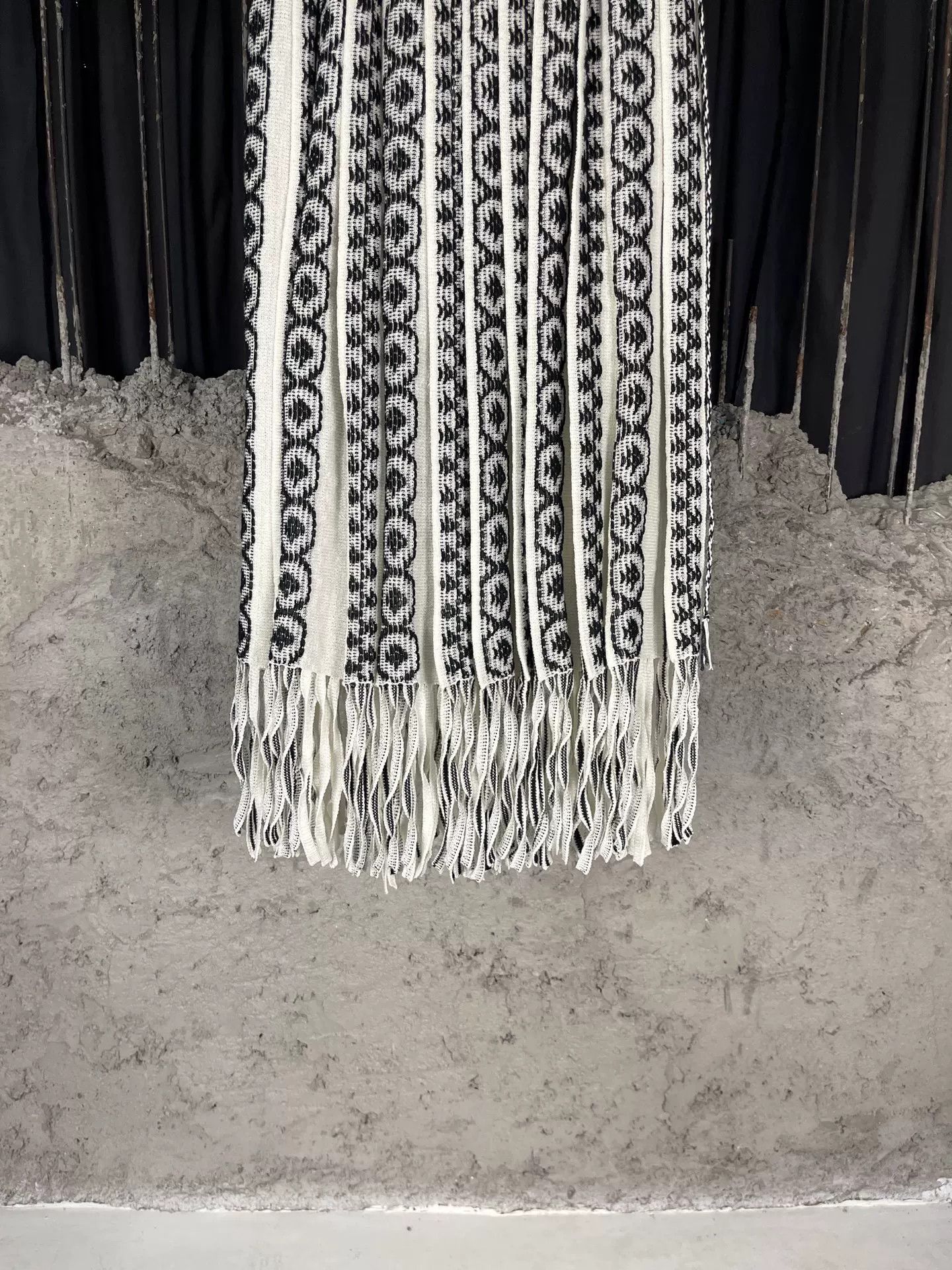 Dior Dior Fringe Pleated Midi Skirt Size 34 Size 25" / US 0 / IT 36 - 5 Thumbnail