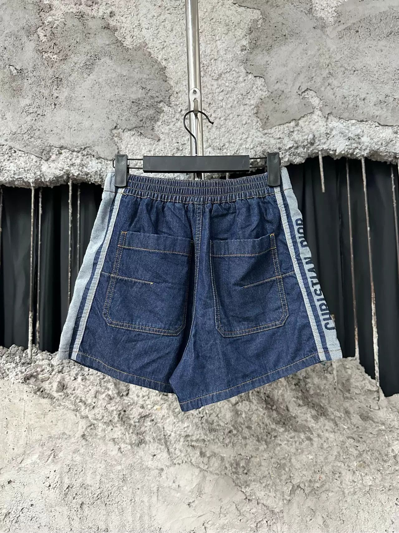 Dior Dior Logo Striped Denim Shorts Size FR 34 Size 25" / US 0 / IT 36 - 3 Thumbnail