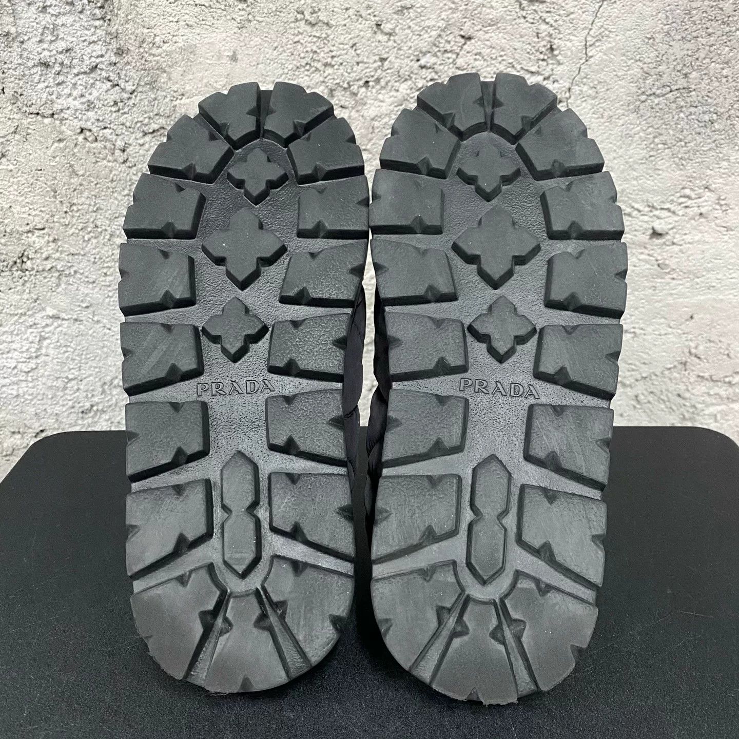 Prada Prada Quilted Slip Ons Size 8 Size US 9 / EU 42 - 8 Thumbnail