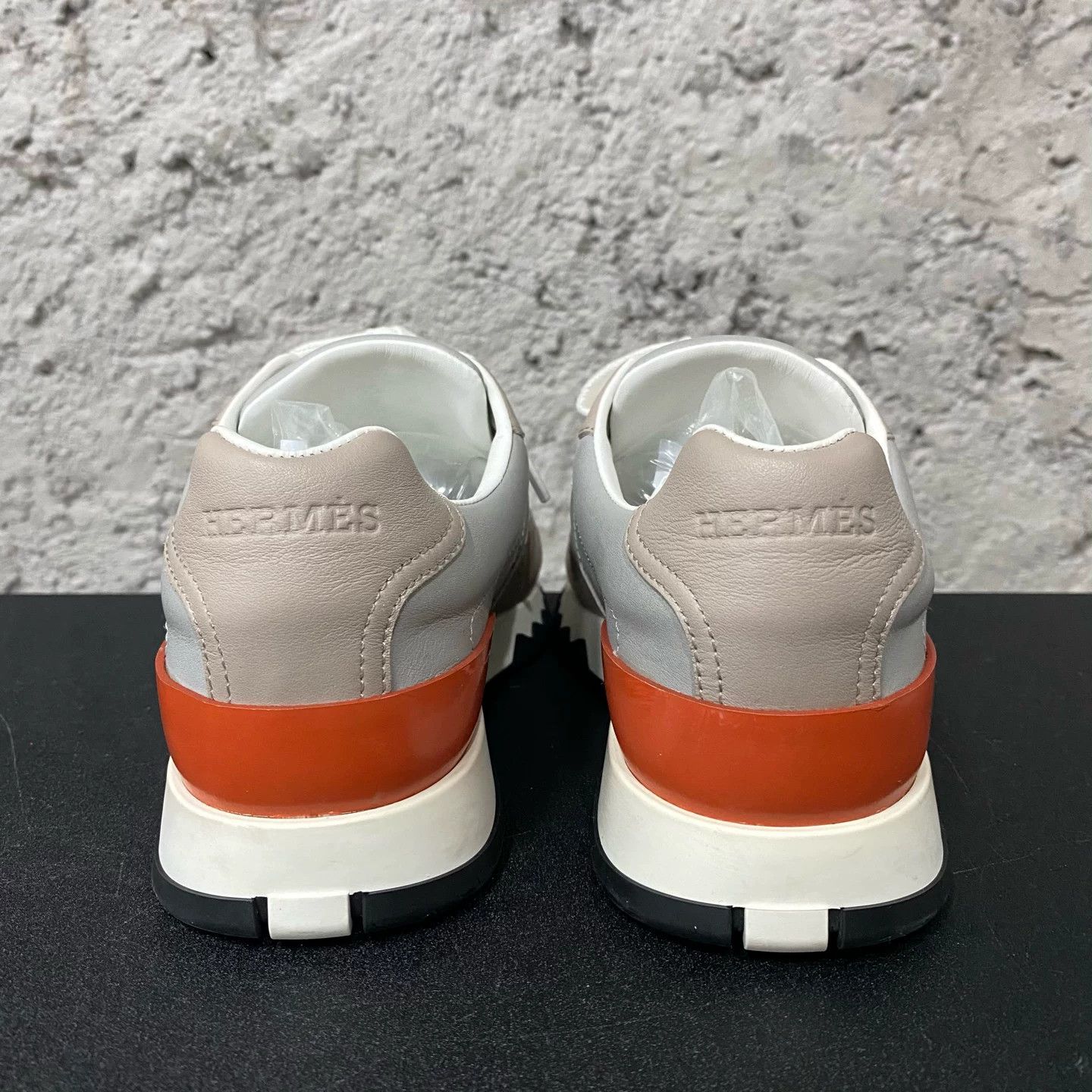 Hermes Hermès Leather Low-Top Sneakers Size 35 Size US 5 / IT 35 - 4 Thumbnail