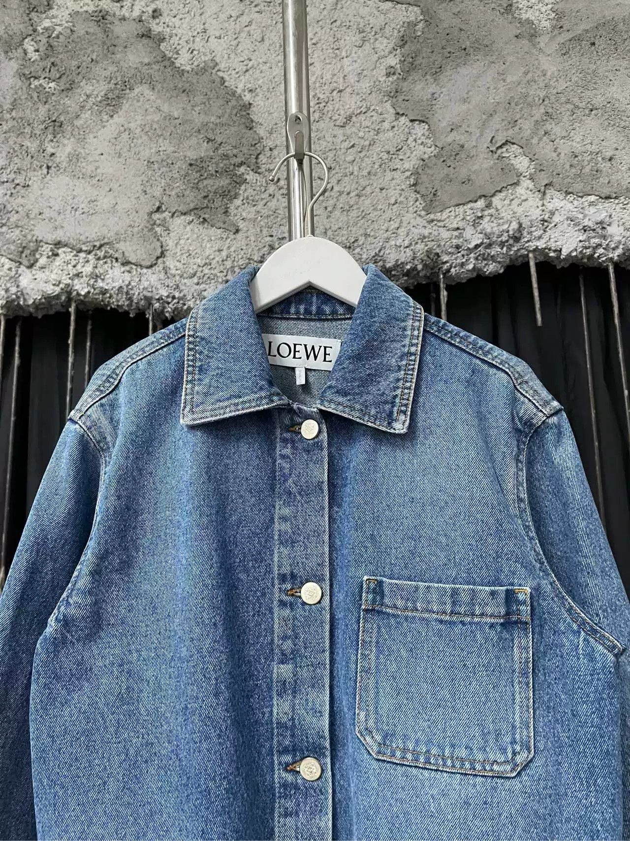 Loewe Loewe Anagram Leather Patch Denim Jacket Size 36 Size XS / US 0-2 / IT 36-38 - 4 Thumbnail