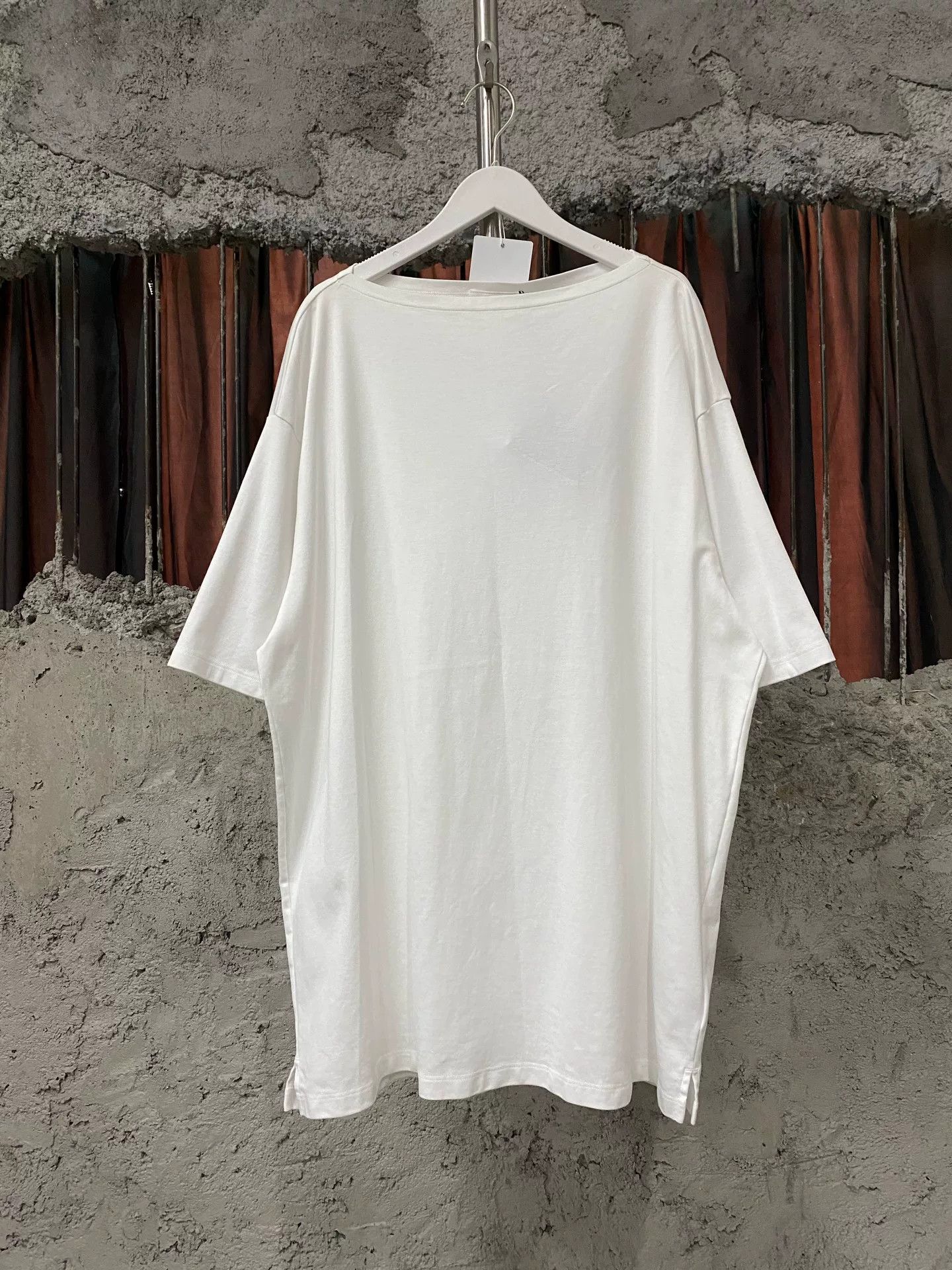 Prada Prada Logo Patch T-Shirt Size L Size US L / EU 52-54 / 3 - 3 Thumbnail