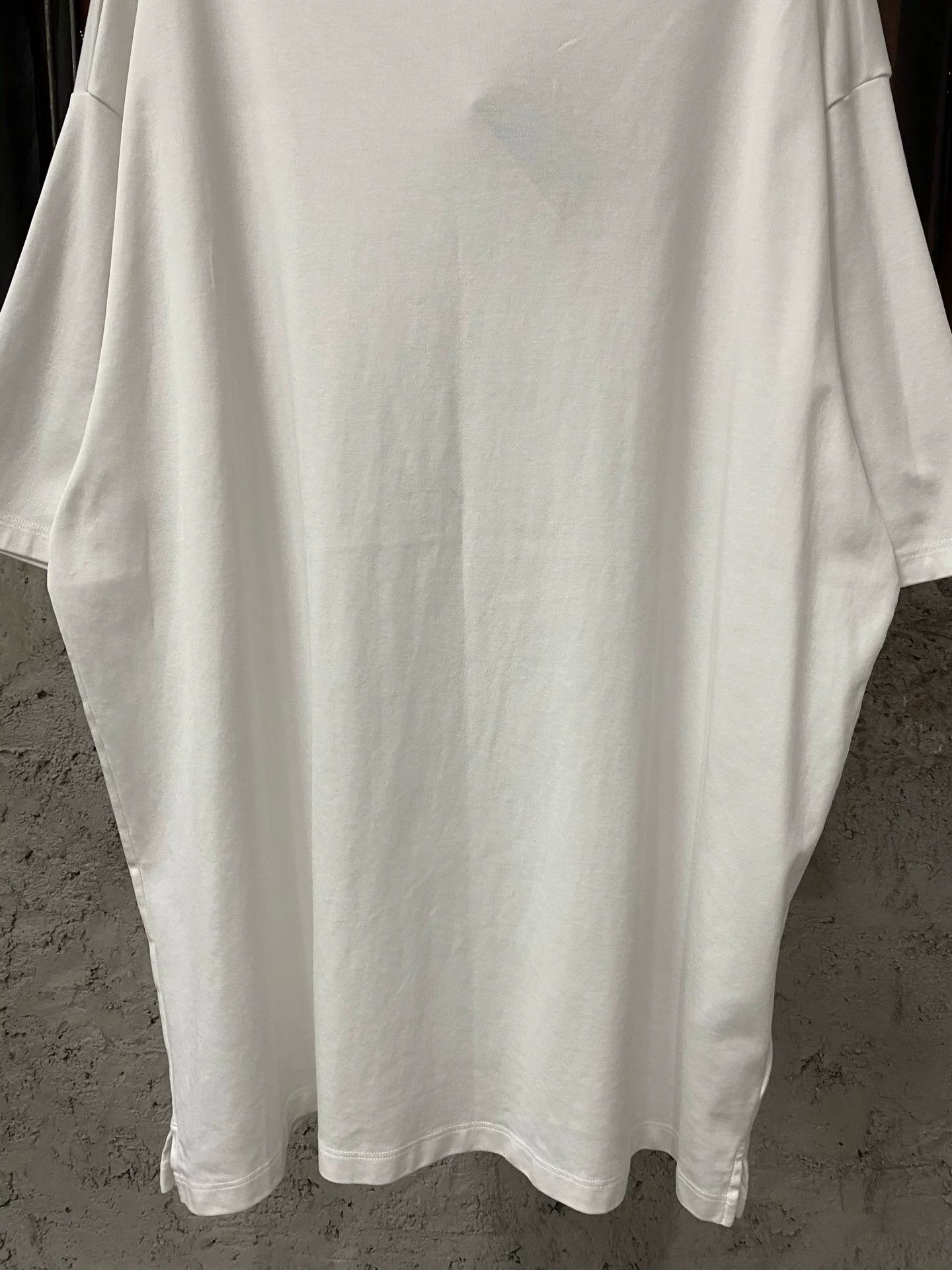 Prada Prada Logo Patch T-Shirt Size L Size US L / EU 52-54 / 3 - 5 Thumbnail