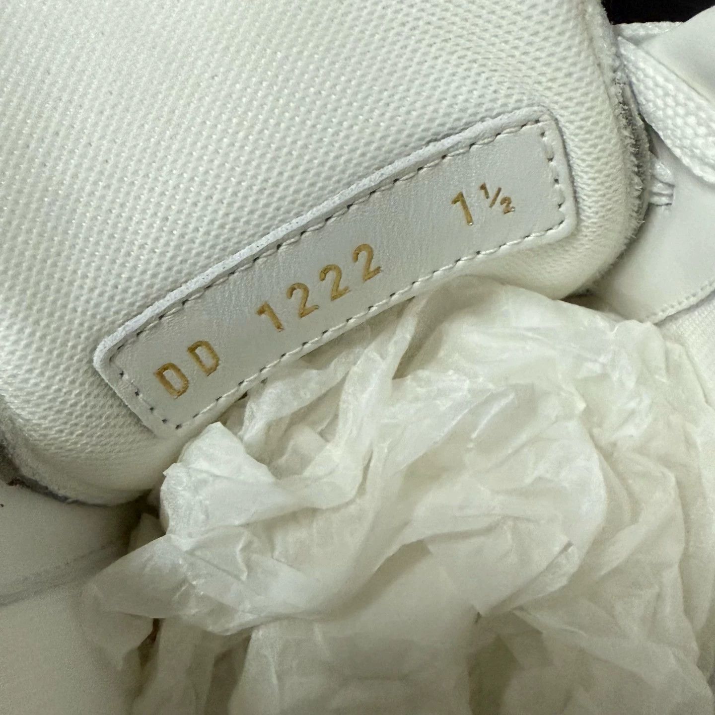 Louis Vuitton Louis Vuitton x Yayoi Kusama Faces Trainer Size 1.5 Size US 4 / IT 34 - 9 Thumbnail
