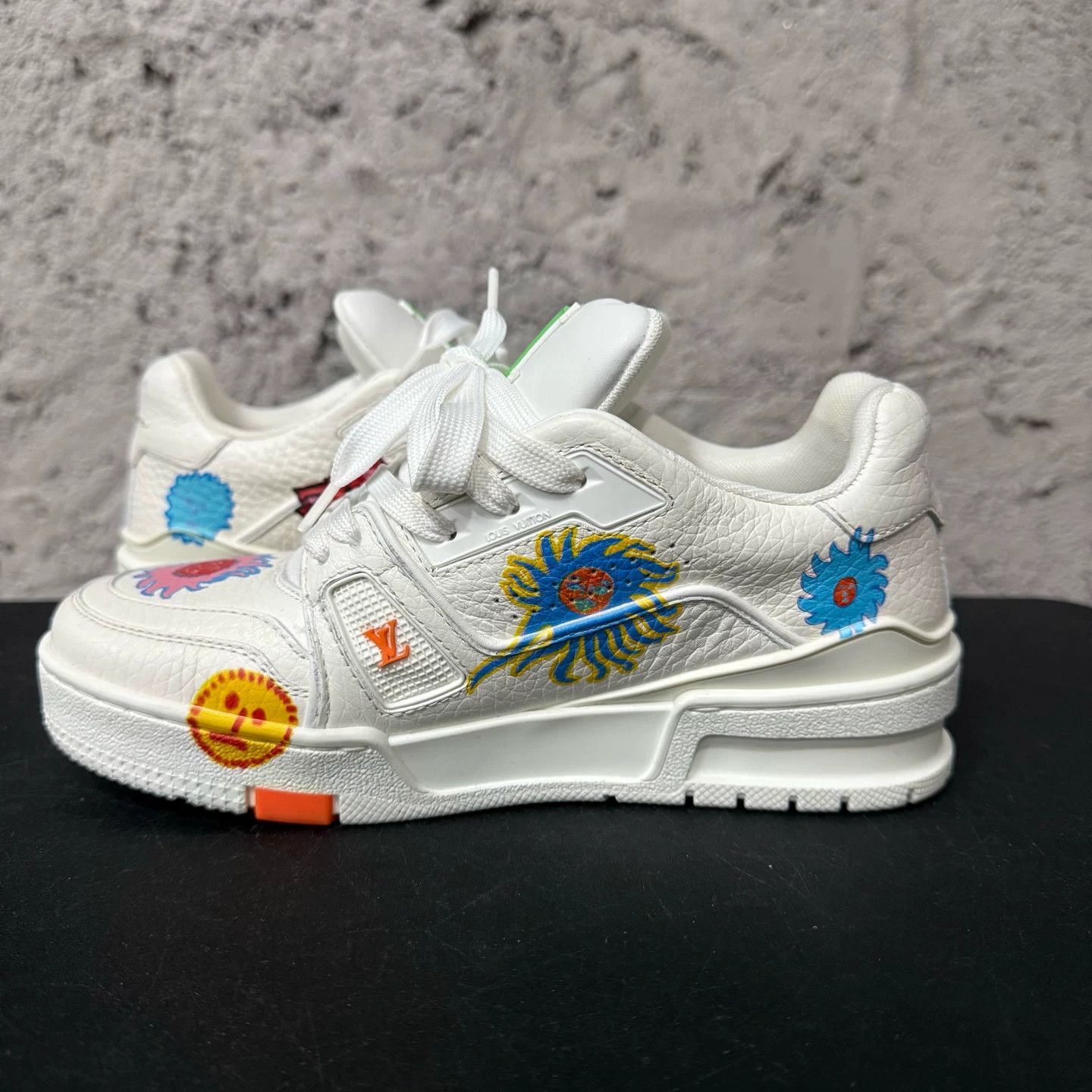 Louis Vuitton Louis Vuitton x Yayoi Kusama Faces Trainer Size 1.5 Size US 4 / IT 34 - 6 Thumbnail