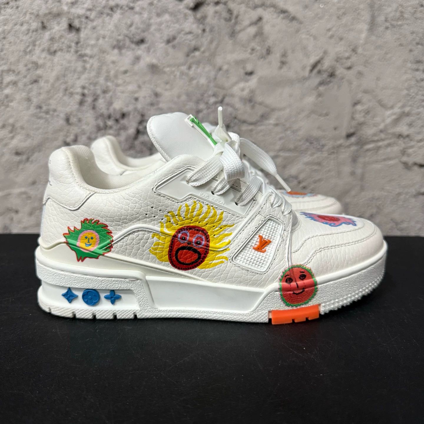 Louis Vuitton Louis Vuitton x Yayoi Kusama Faces Trainer Size 1.5 Size US 4 / IT 34 - 2 Thumbnail