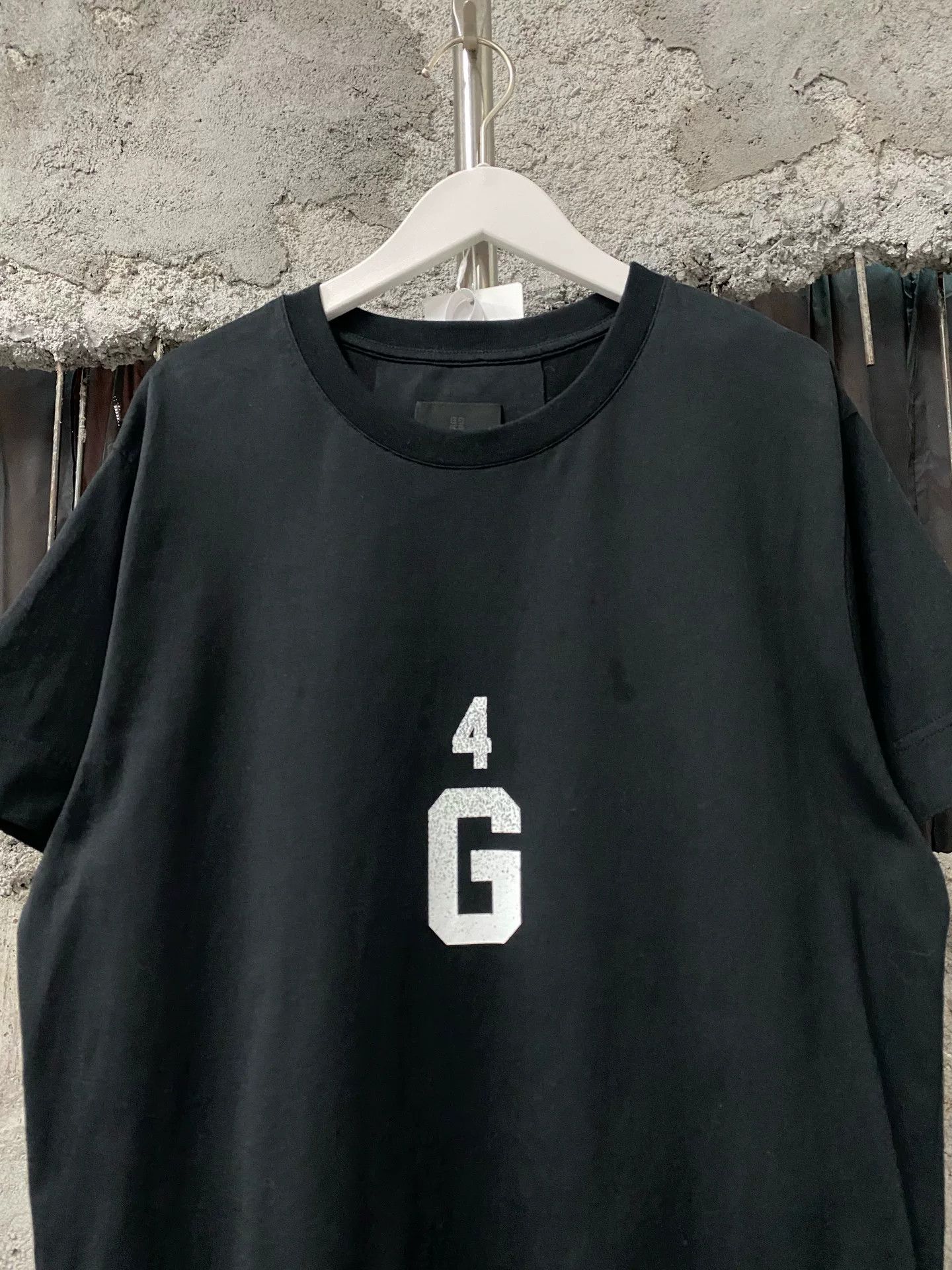 Givenchy Givenchy 4G Logo T-Shirt Size XS Size US XS / EU 42 / 0 - 4 Thumbnail