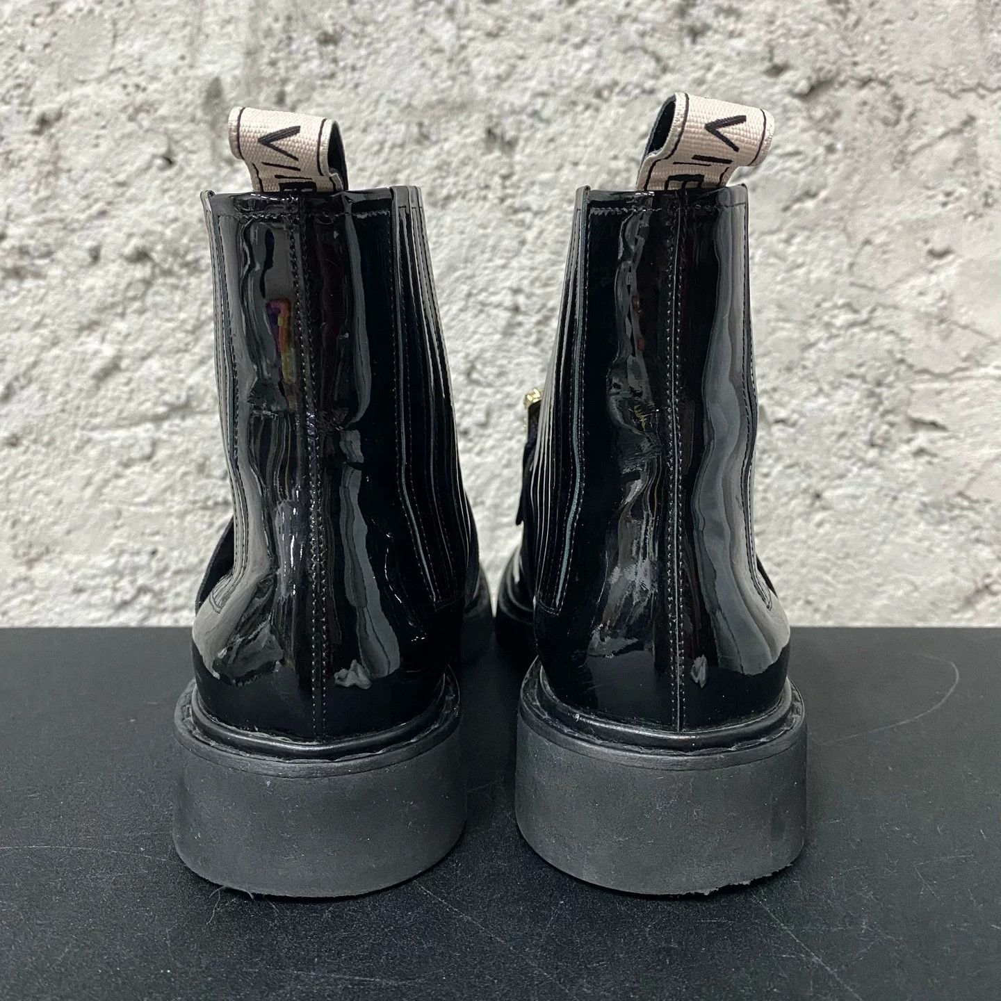 Roger Vivier Roger Vivier Crystal Buckle Patent Boots Size 36 Size US 6 / IT 36 - 4 Thumbnail
