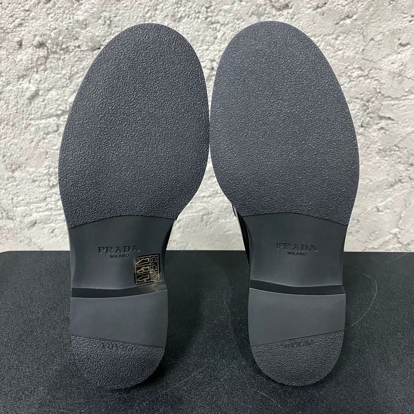 Prada Prada Triangle Logo Loafer Mules Size 37 Size US 7 / IT 37 - 8 Thumbnail