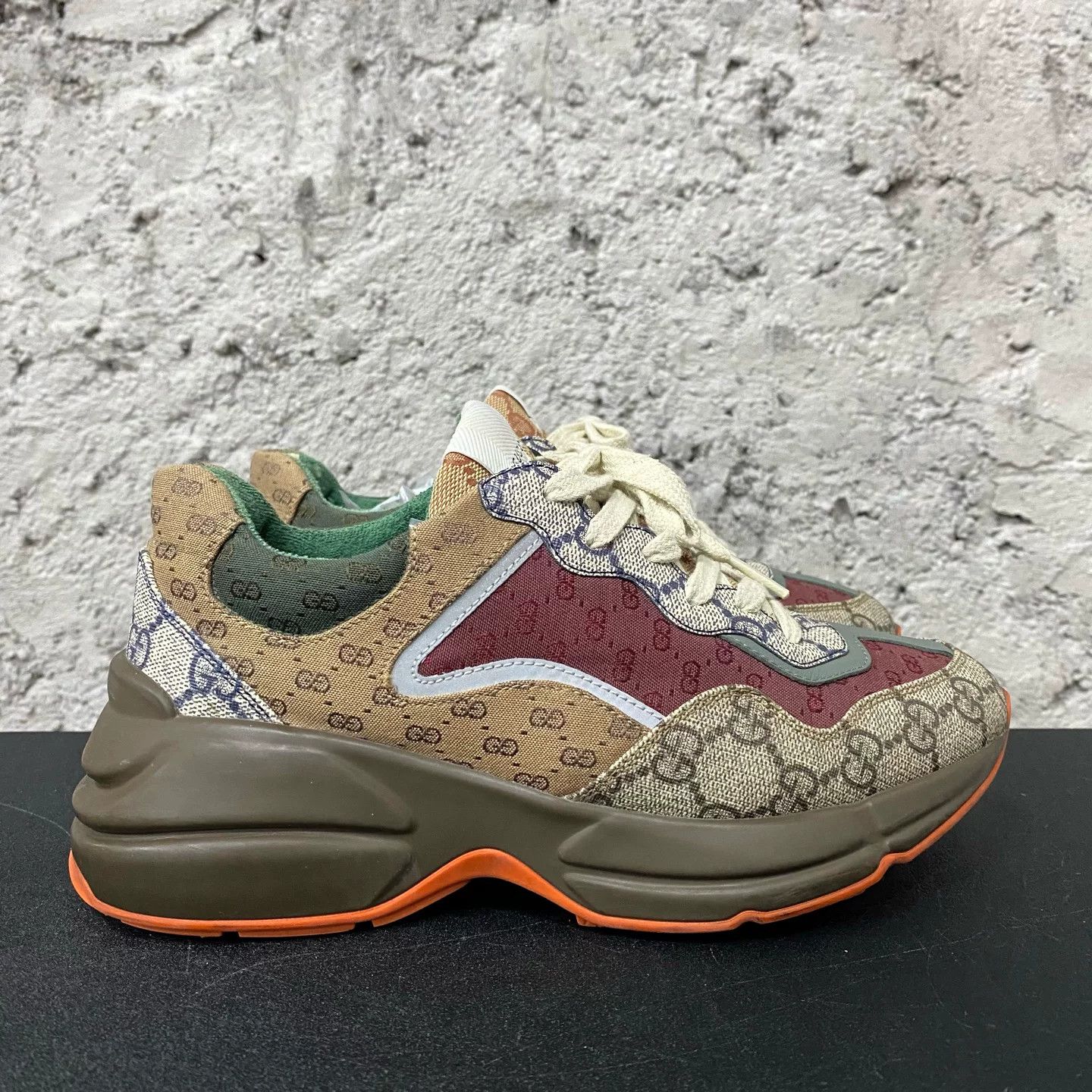 Gucci Gucci GG Logo Chunky Sneakers Size 37 Size US 7 / IT 37 - 2 Thumbnail