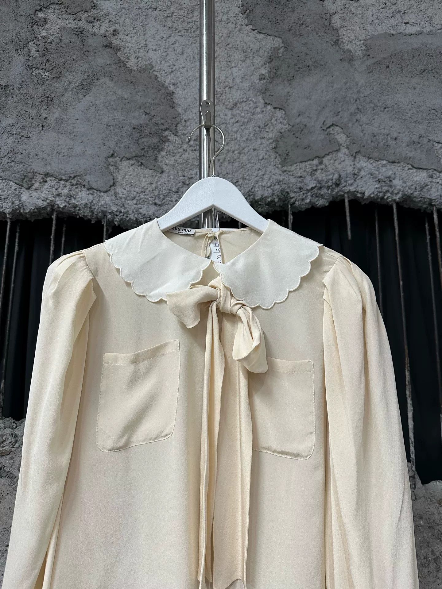 Miu Miu Miu Miu Peter Pan Collar Bow Blouse Size 36 Size XS / US 0-2 / IT 36-38 - 4 Thumbnail