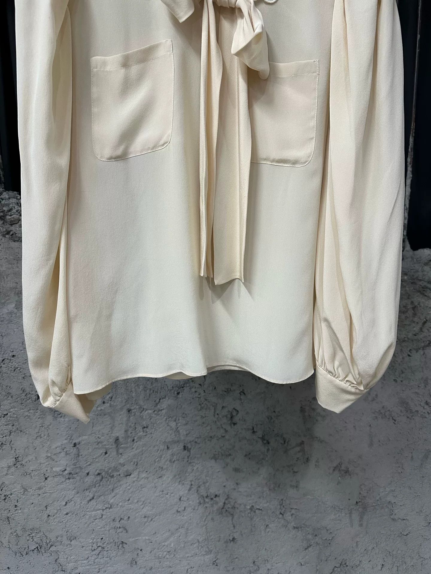 Miu Miu Miu Miu Peter Pan Collar Bow Blouse Size 36 Size XS / US 0-2 / IT 36-38 - 5 Thumbnail