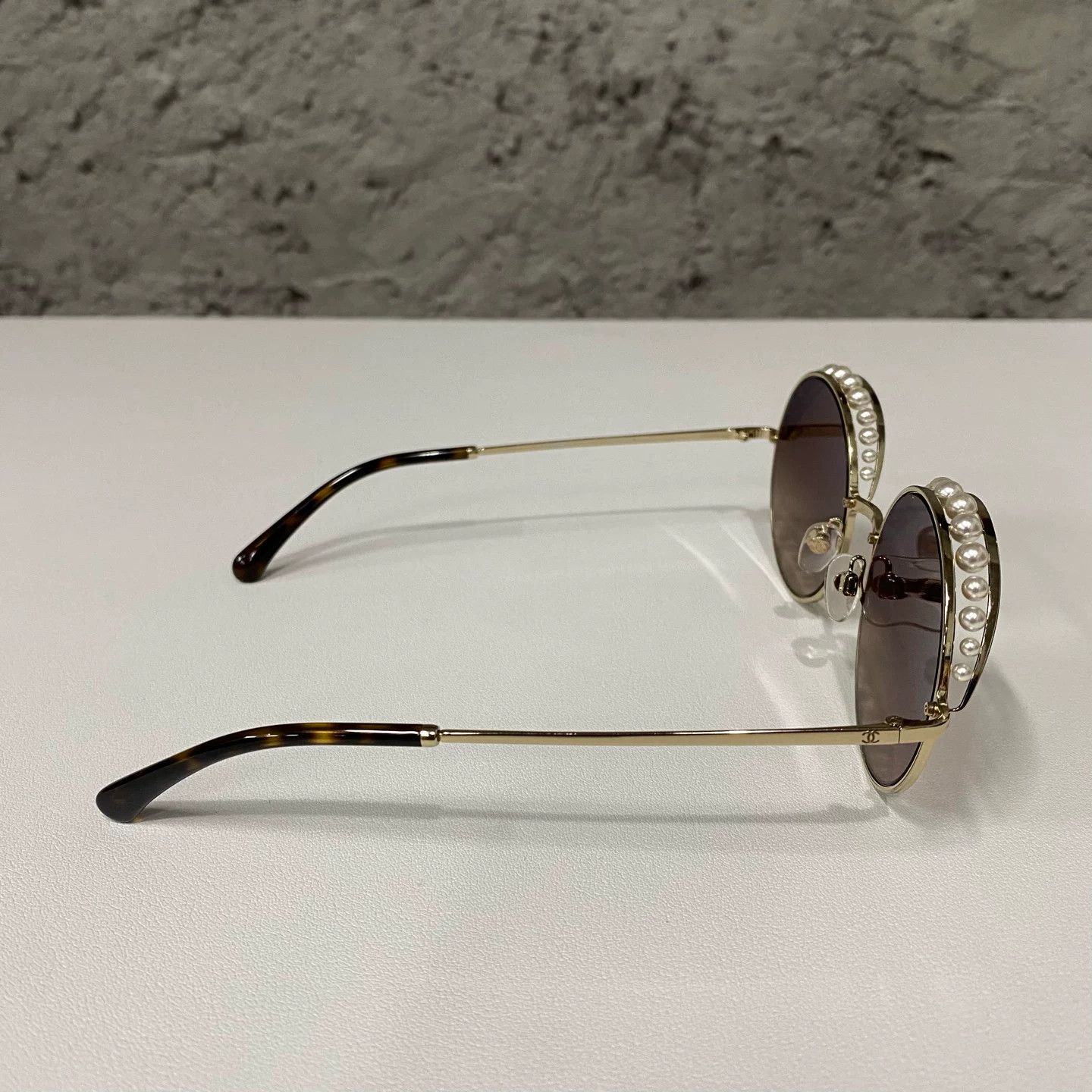 Chanel Chanel 4234-H Pearl Round Sunglasses Size ONE SIZE - 4 Thumbnail