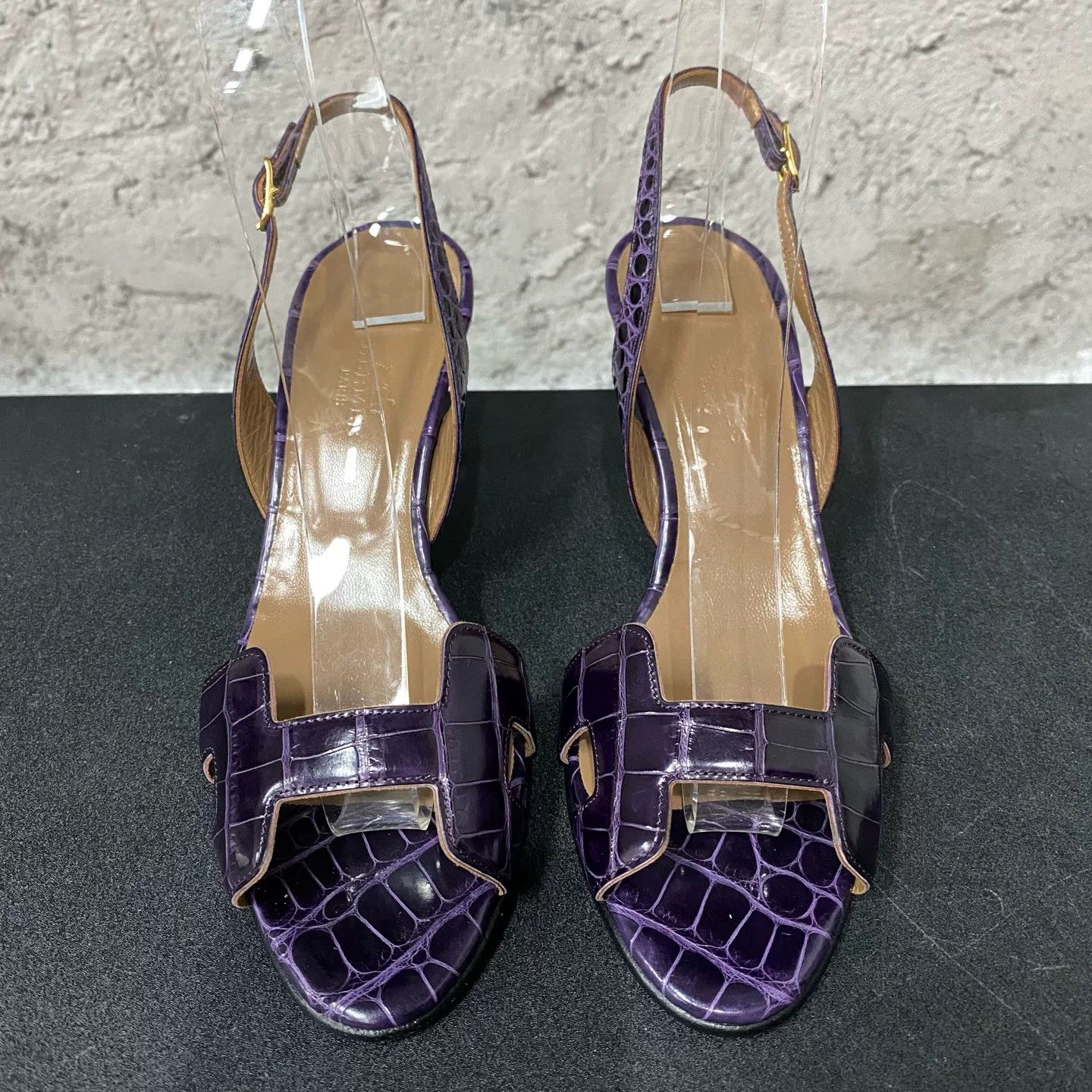 Hermes Hermès Purple Crocodile-Embossed Sandals Size 36 Size US 6 / IT 36 - 7 Thumbnail