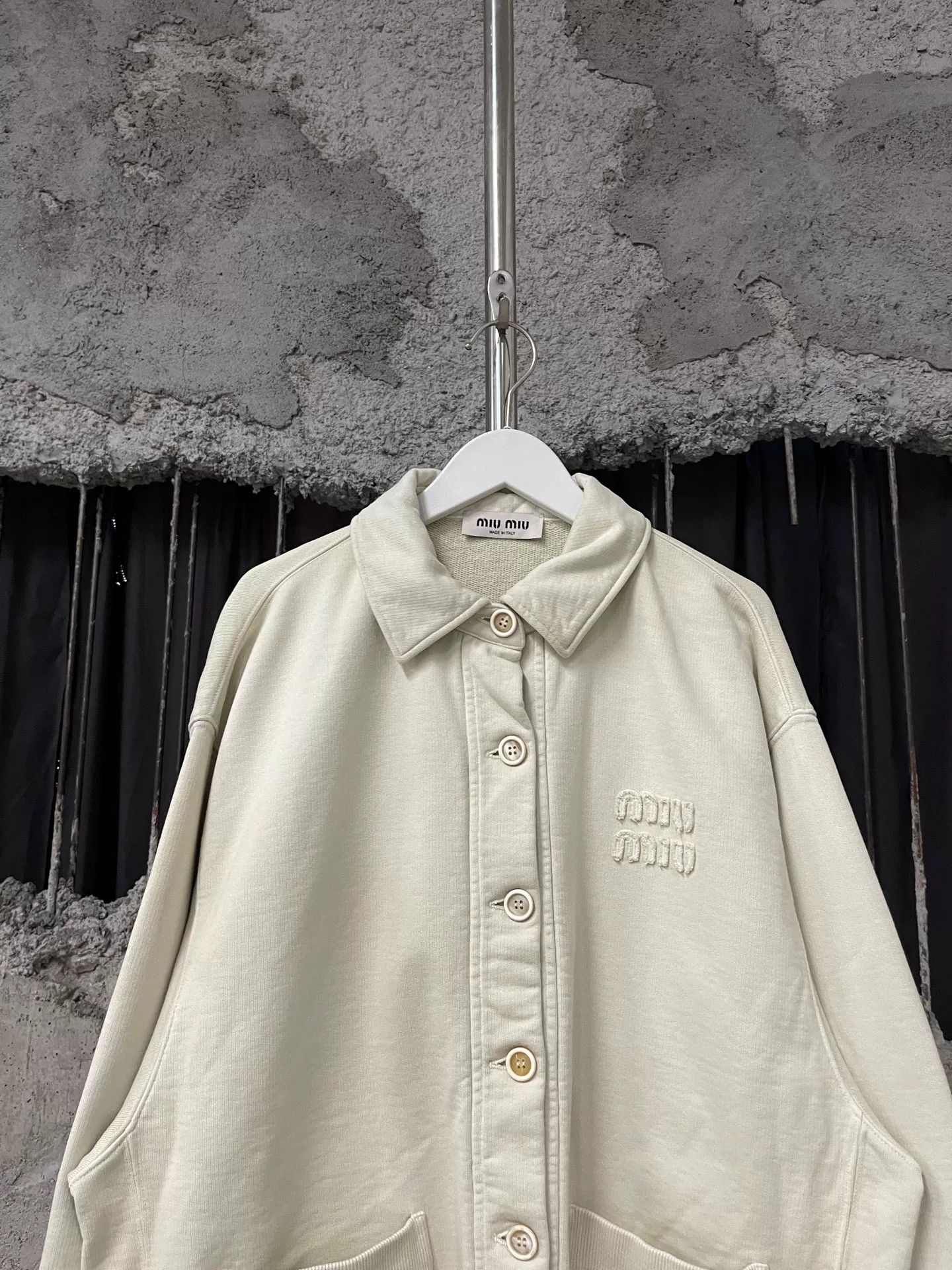 Miu Miu Miu Miu Logo Button-Up Jacket Beige Size S Size S / US 4 / IT 40 - 4 Thumbnail