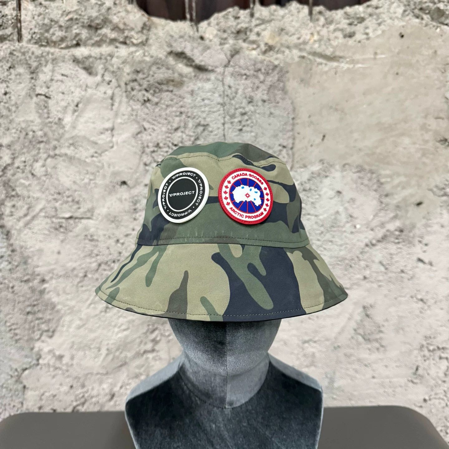 Canada Goose × Y/Project Canada Goose x Y/Project Logo Bucket Hat One Size Size ONE SIZE - 4 Thumbnail