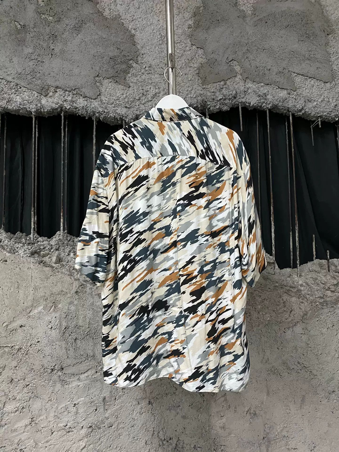Lemaire Lemaire Abstract Print Short Sleeve Shirt Size 48 Size US M / EU 48-50 / 2 - 3 Thumbnail
