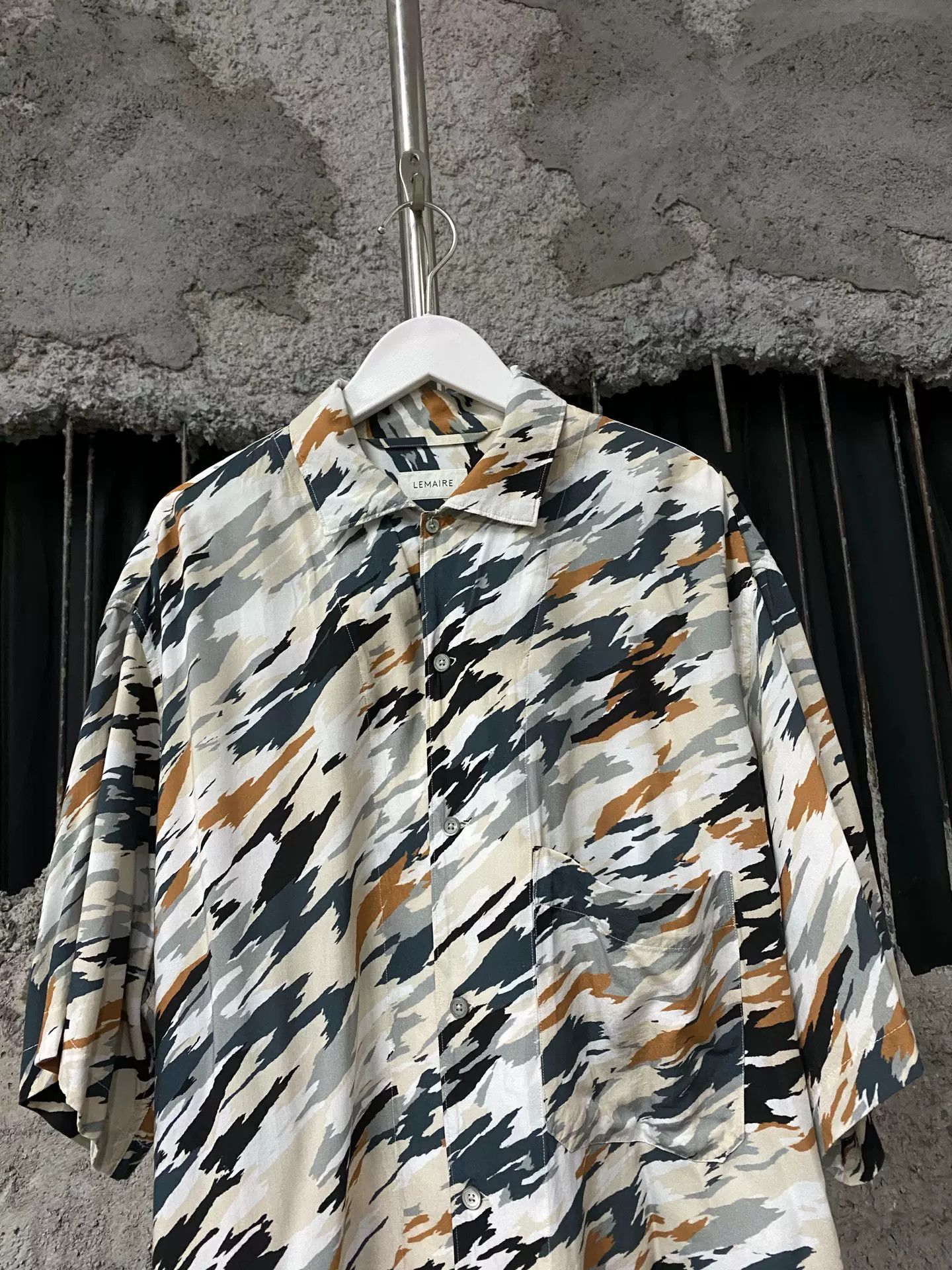 Lemaire Lemaire Abstract Print Short Sleeve Shirt Size 48 Size US M / EU 48-50 / 2 - 4 Thumbnail