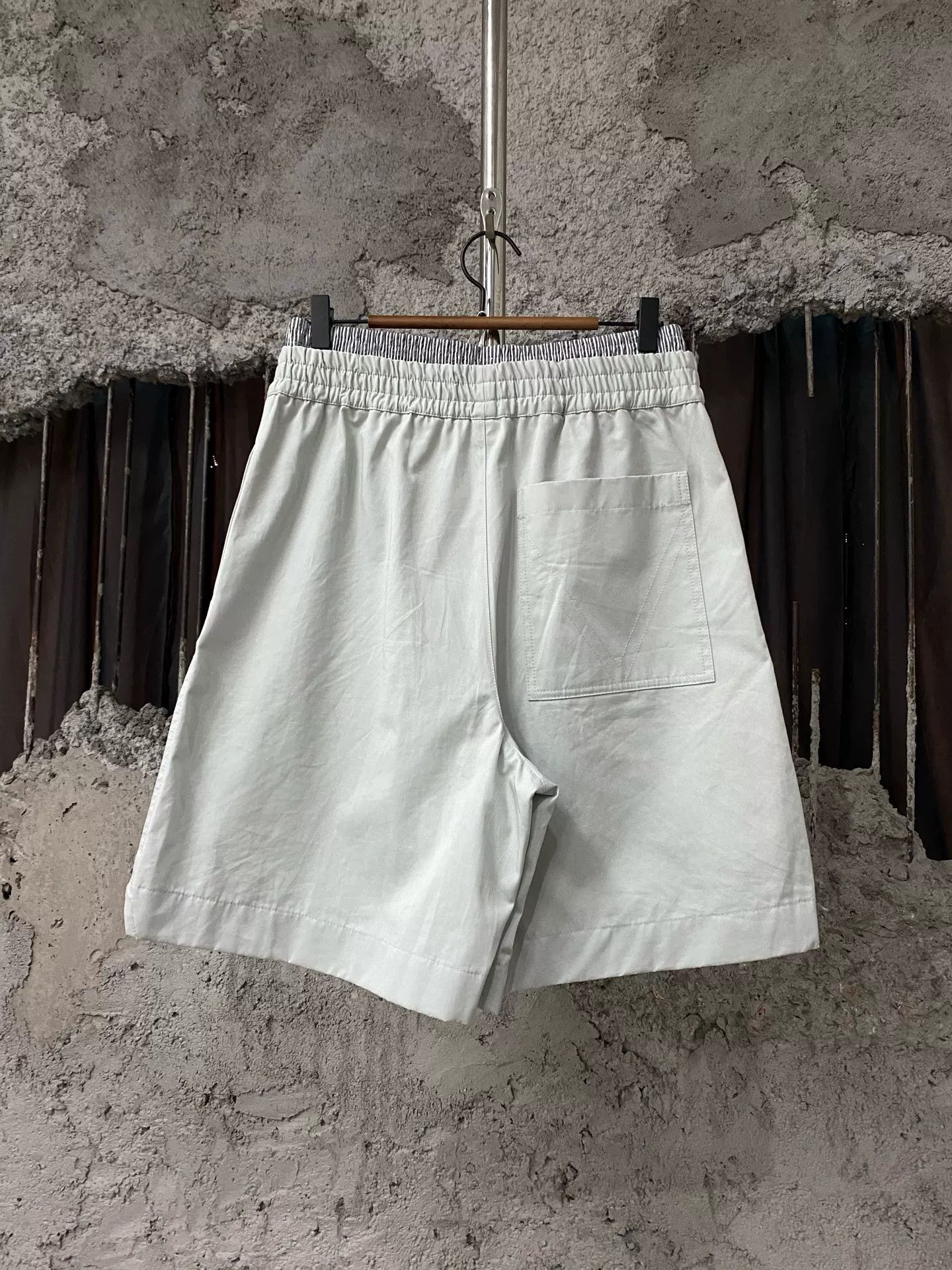 Bottega Veneta Bottega Veneta Striped Waist Cotton Shorts Size S Size US 30 / EU 46 - 3 Thumbnail