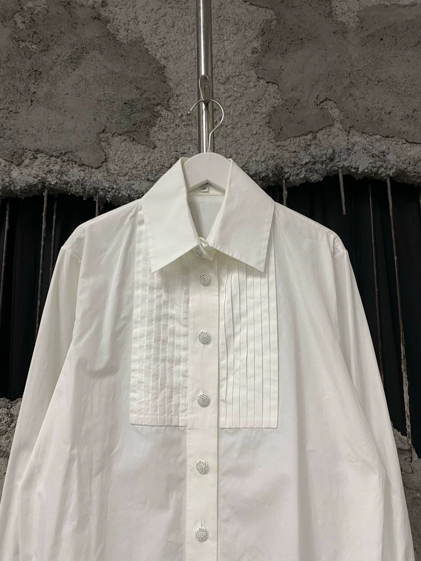 Chanel Chanel Pleated Button Up Shirt Size 42 Size M / US 6-8 / IT 42-44 - 4 Thumbnail