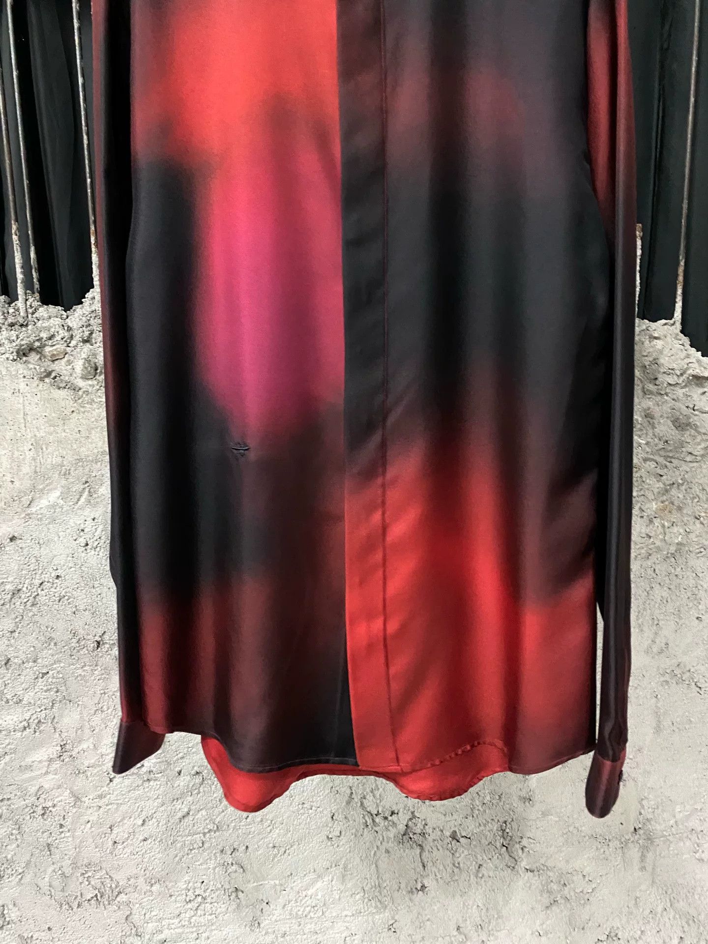 Dior Dior Gradient Silk Bee Shirt Size S Size US S / EU 44-46 / 1 - 5 Thumbnail