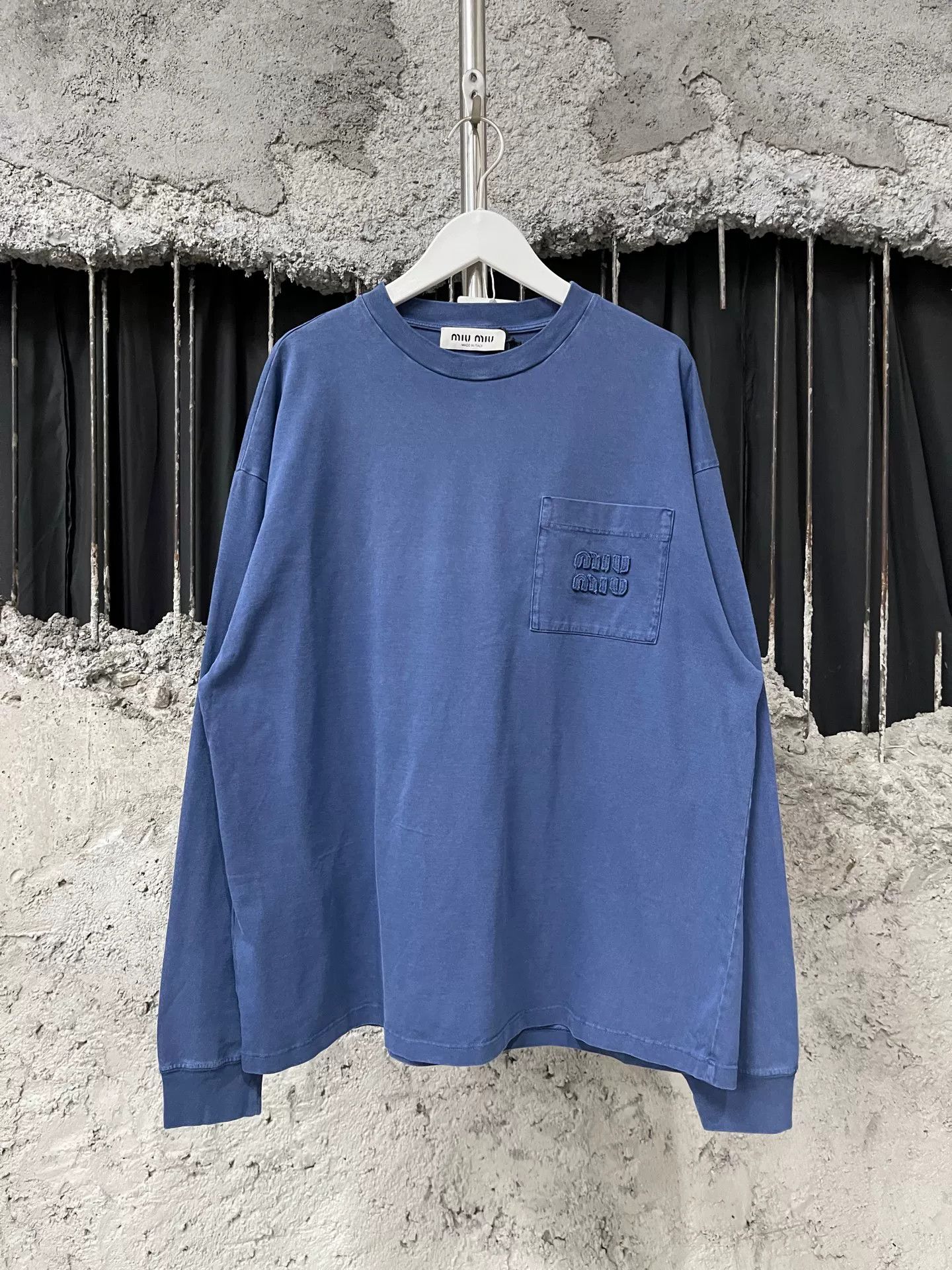 Miu Miu Miu Miu Logo Pocket Long Sleeve T-Shirt Size S Size S / US 4 / IT 40 - 2 Thumbnail