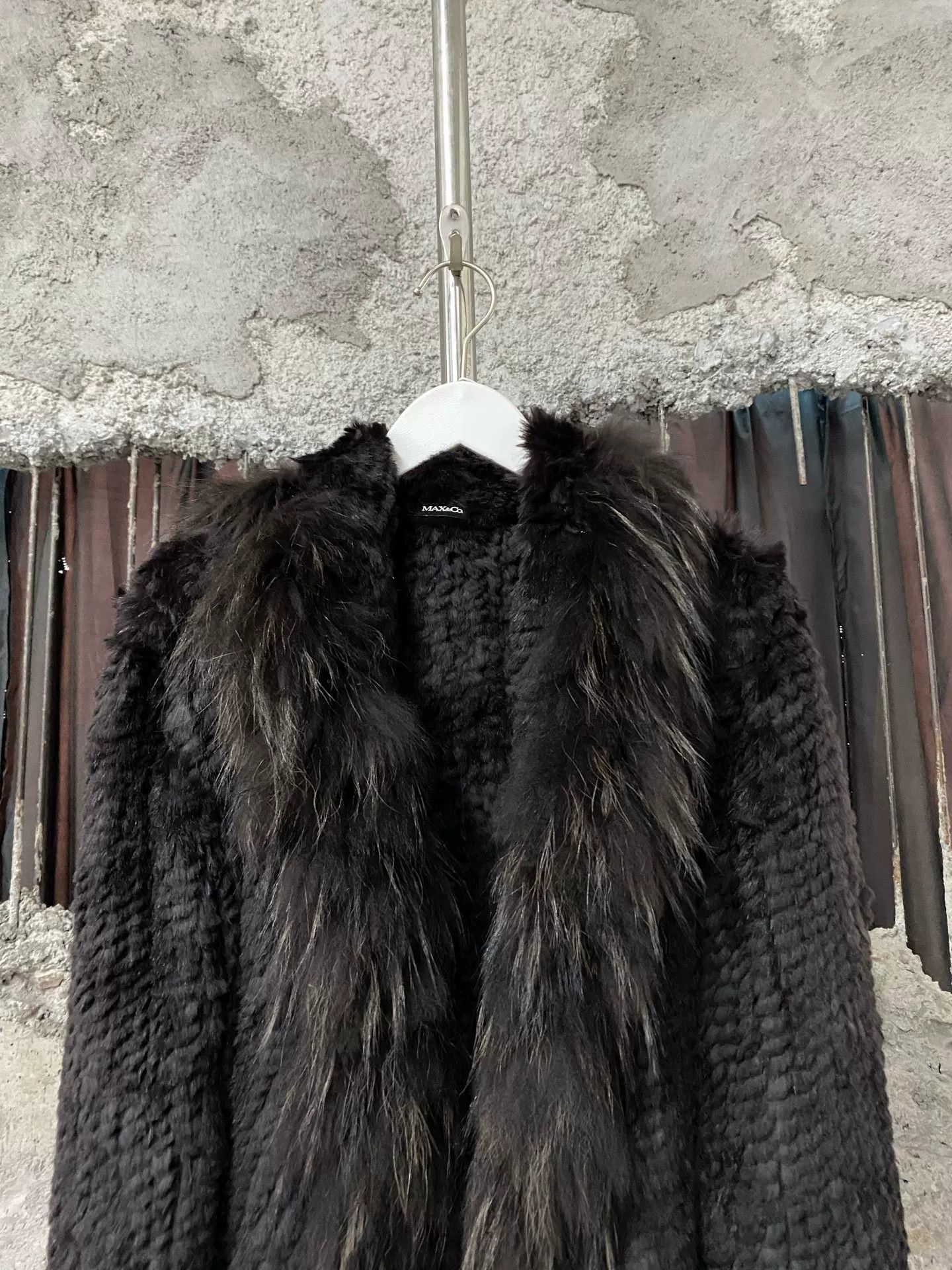 MAX&Co. MAX&Co Rabbit Fur Jacket Size M Size M / US 6-8 / IT 42-44 - 4 Thumbnail