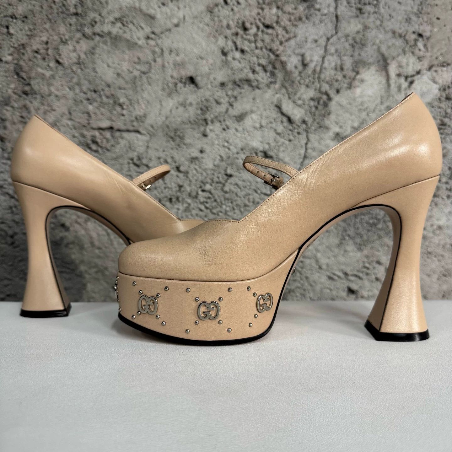 Gucci Gucci Studded Platform Heels Size 37 Size US 7 / IT 37 - 7 Thumbnail