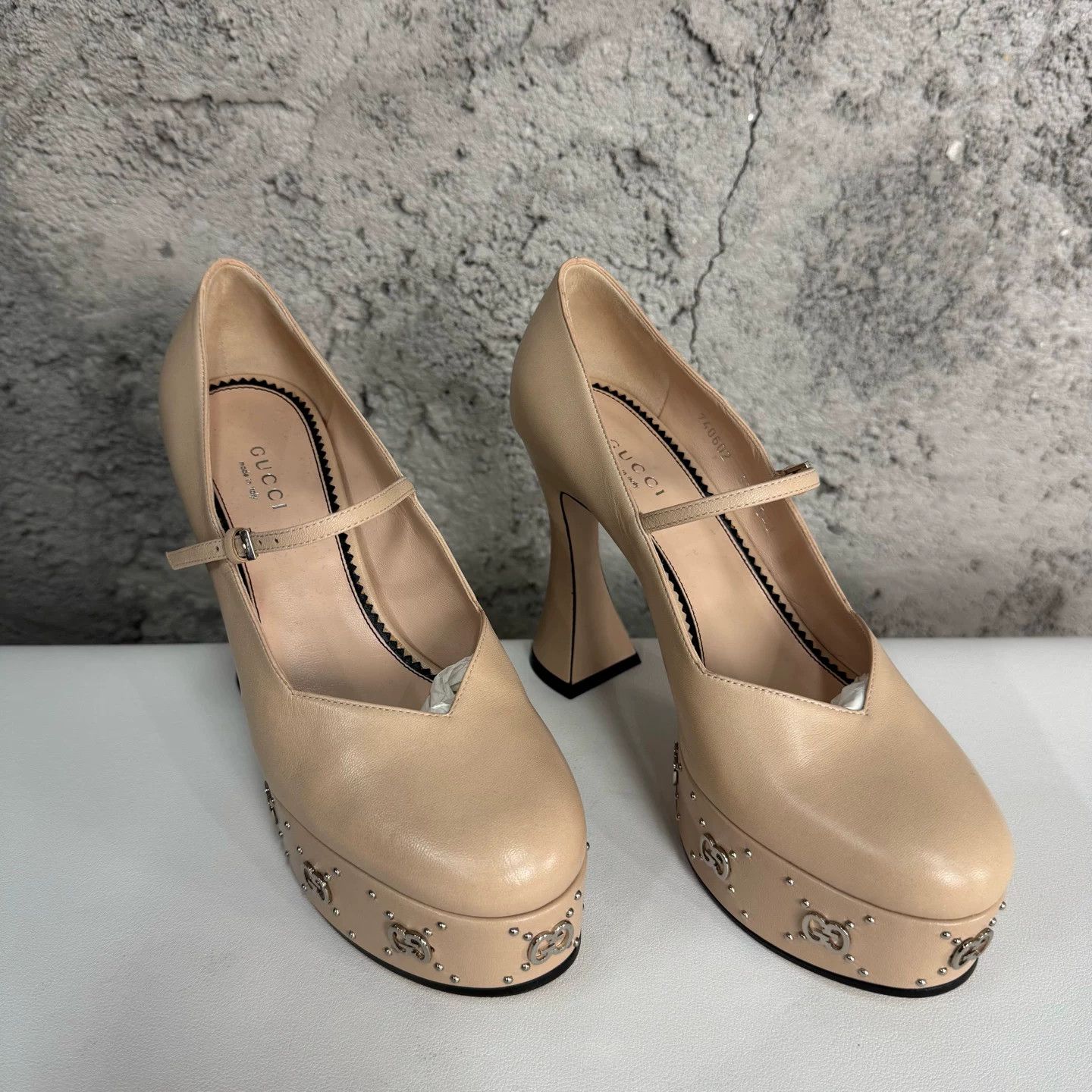 Gucci Gucci Studded Platform Heels Size 37 Size US 7 / IT 37 - 2 Thumbnail