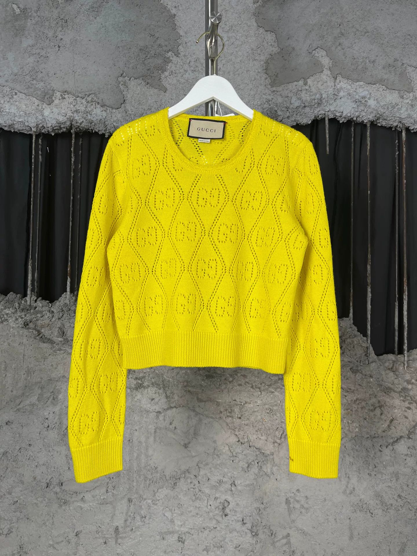 Gucci Gucci Yellow GG Logo Knit Sweater Size XS Size XS / US 0-2 / IT 36-38 - 2 Thumbnail