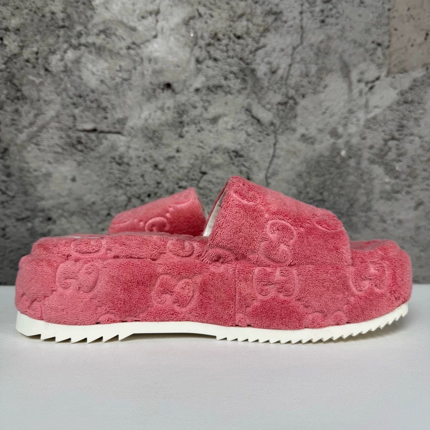 Gucci Gucci Pink Logo Platform Slides Size 37 Size US 7 / IT 37 - 6 Thumbnail