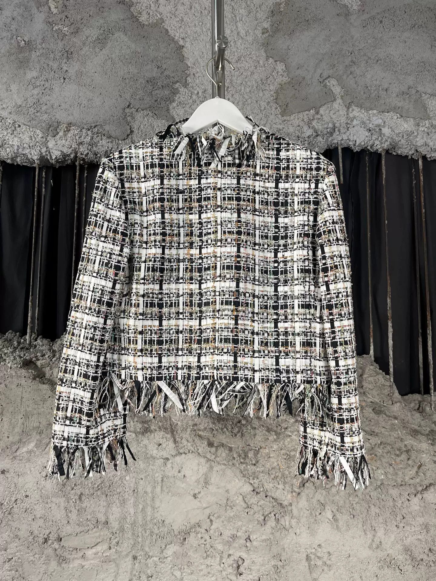Chanel Chanel Tweed Fringe Jacket Size 36 Size XS / US 0-2 / IT 36-38 - 3 Thumbnail