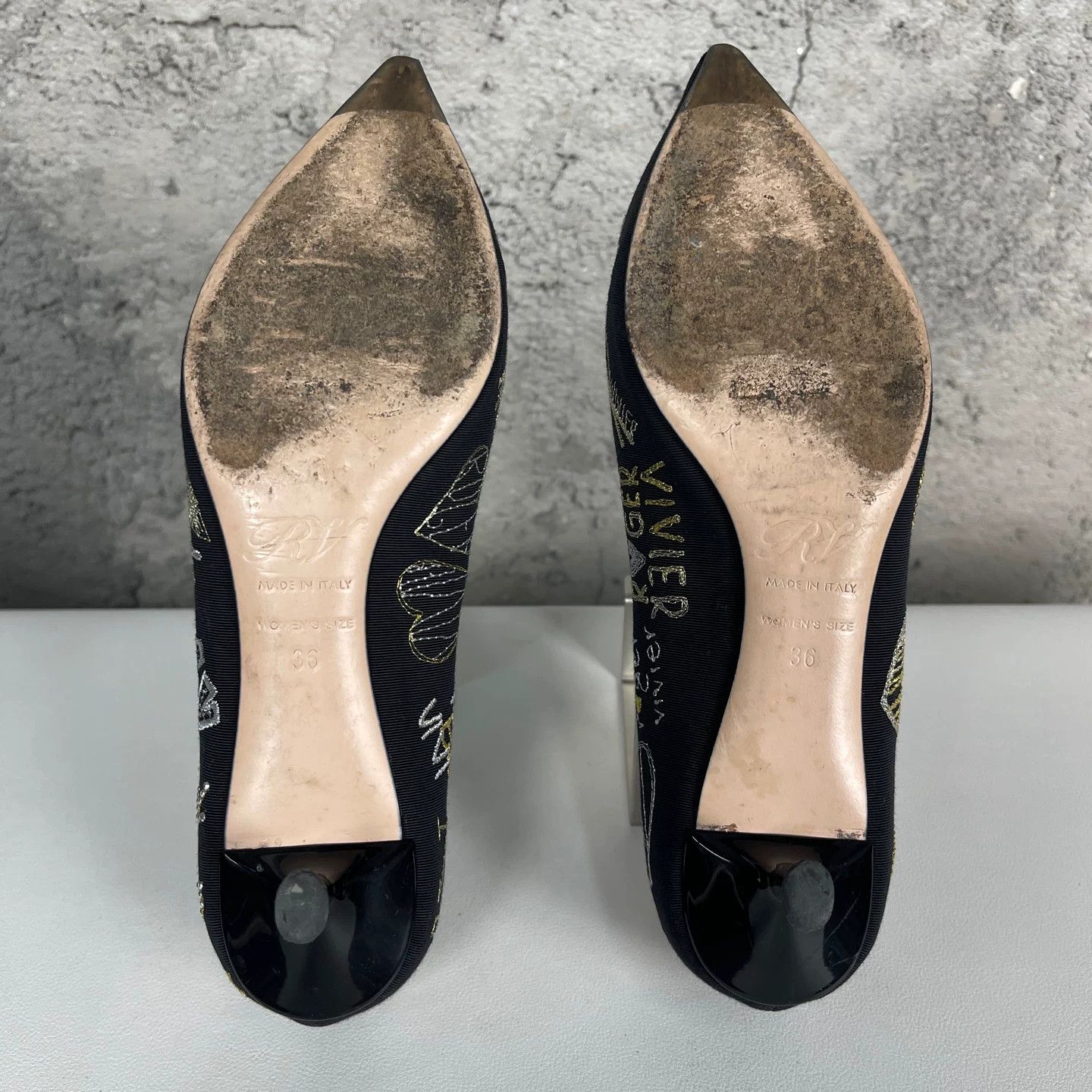 Roger Vivier Roger Vivier Embroidered Kitten Heel Pumps Size 36 Size US 6 / IT 36 - 9 Thumbnail