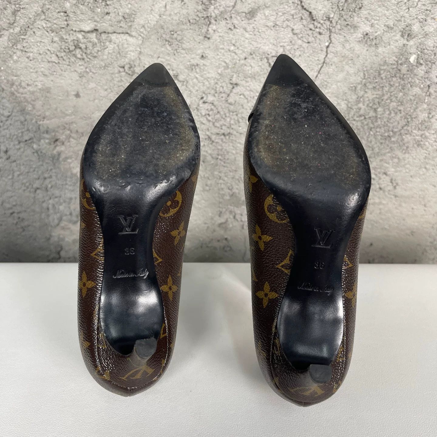 Louis Vuitton Louis Vuitton Monogram Pointed Toe Pumps Size 36 Size US 6 / IT 36 - 9 Thumbnail