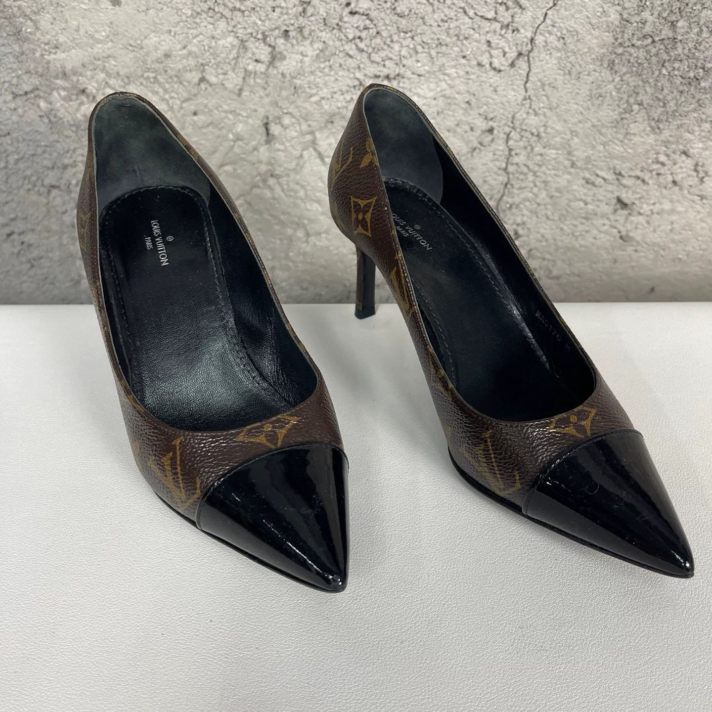 Louis Vuitton Louis Vuitton Monogram Pointed Toe Pumps Size 36 Size US 6 / IT 36 - 2 Thumbnail