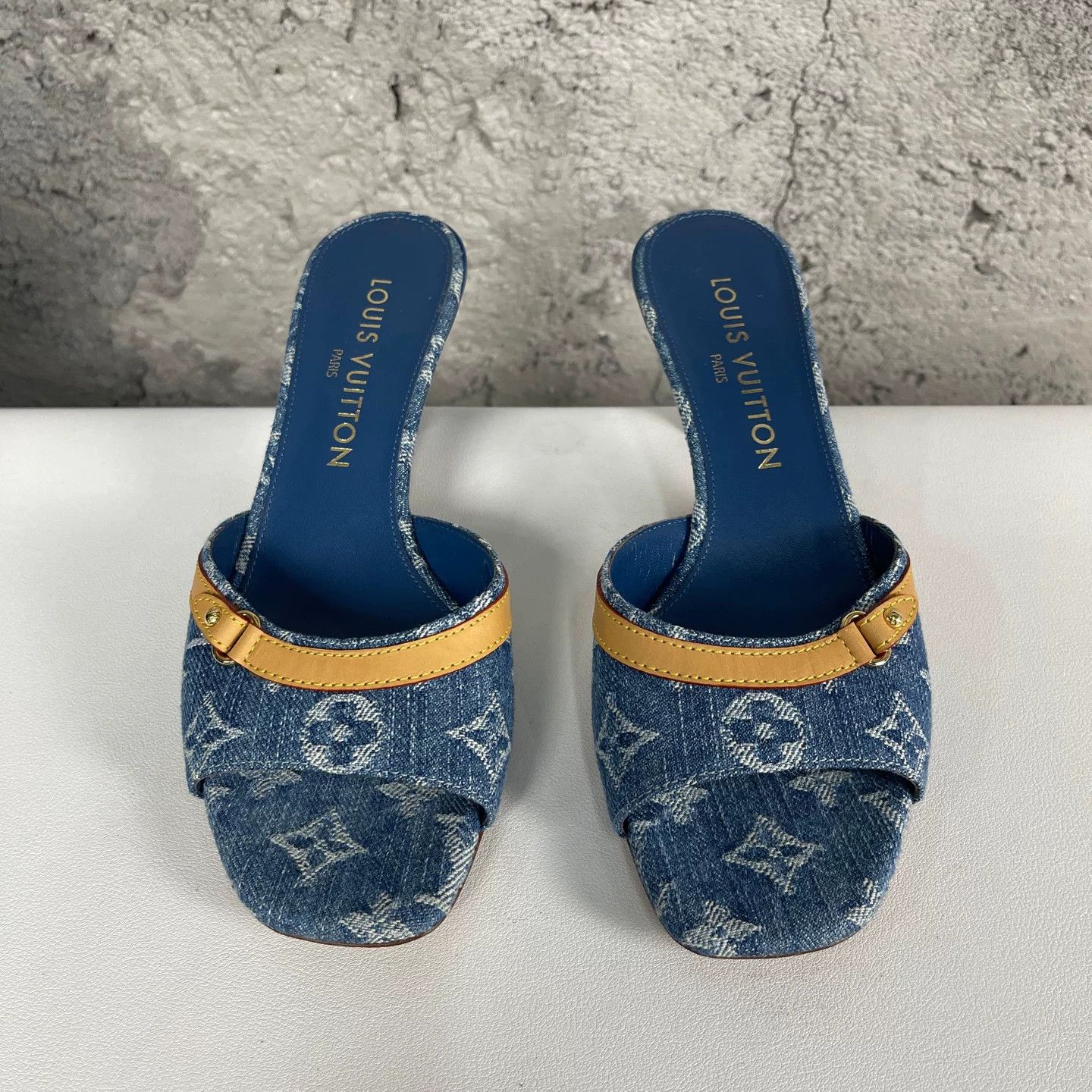 Louis Vuitton Louis Vuitton Monogram Denim Mules Size 37 Size US 7 / IT 37 - 8 Thumbnail
