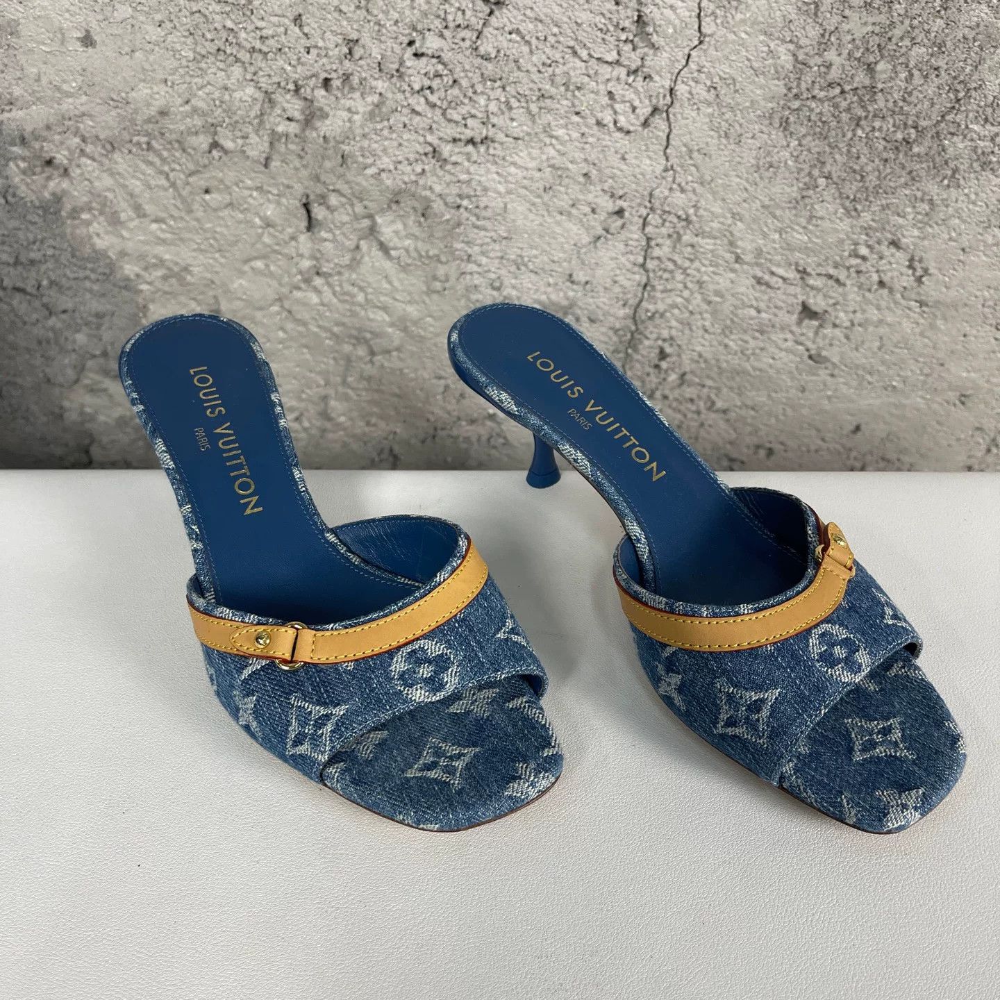 Louis Vuitton Louis Vuitton Monogram Denim Mules Size 37 Size US 7 / IT 37 - 2 Thumbnail