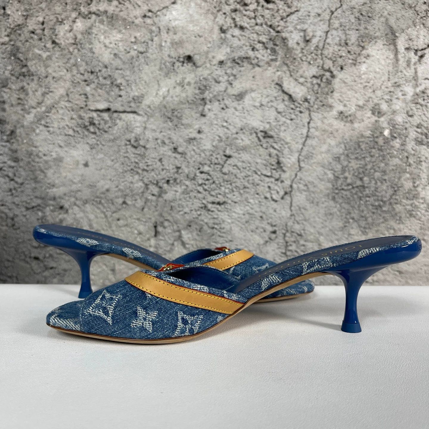 Louis Vuitton Louis Vuitton Monogram Denim Mules Size 37 Size US 7 / IT 37 - 7 Thumbnail