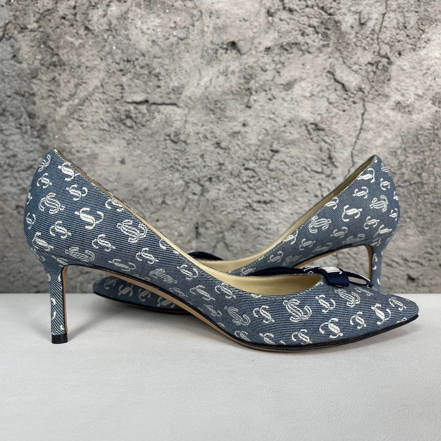 Jimmy Choo Jimmy Choo Denim Logo Bow Heels Size 37 Size US 7 / IT 37 - 6 Thumbnail